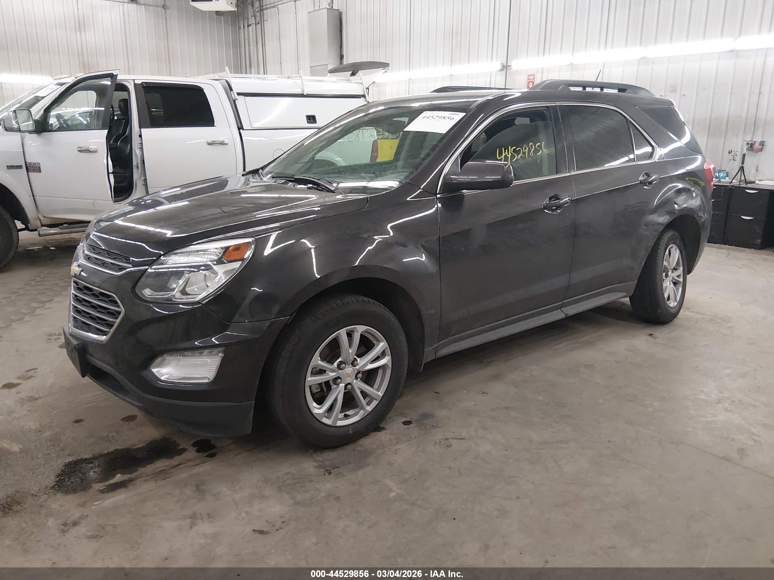 CHEVROLET EQUINOX image 2