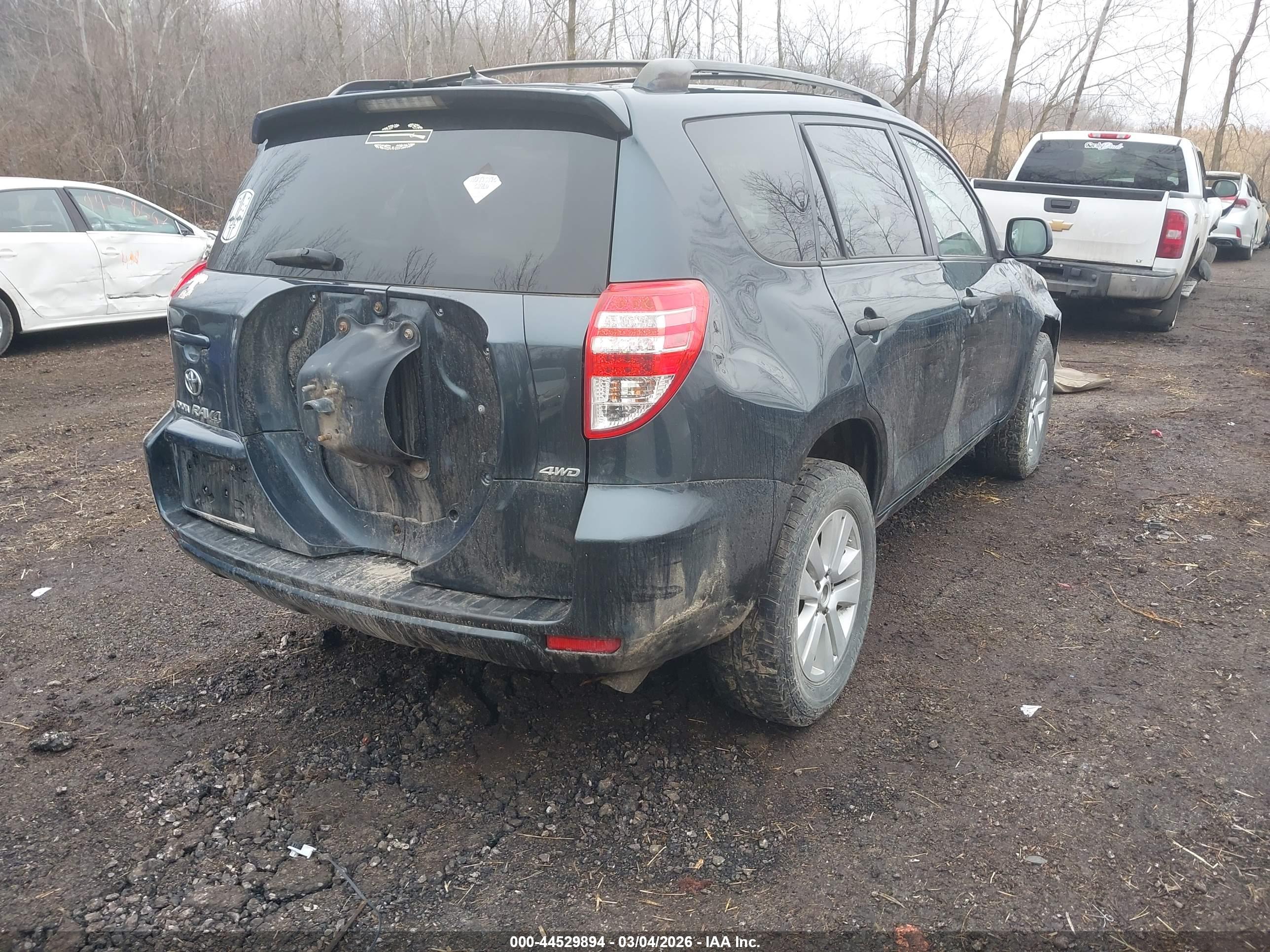 TOYOTA RAV4 image 4