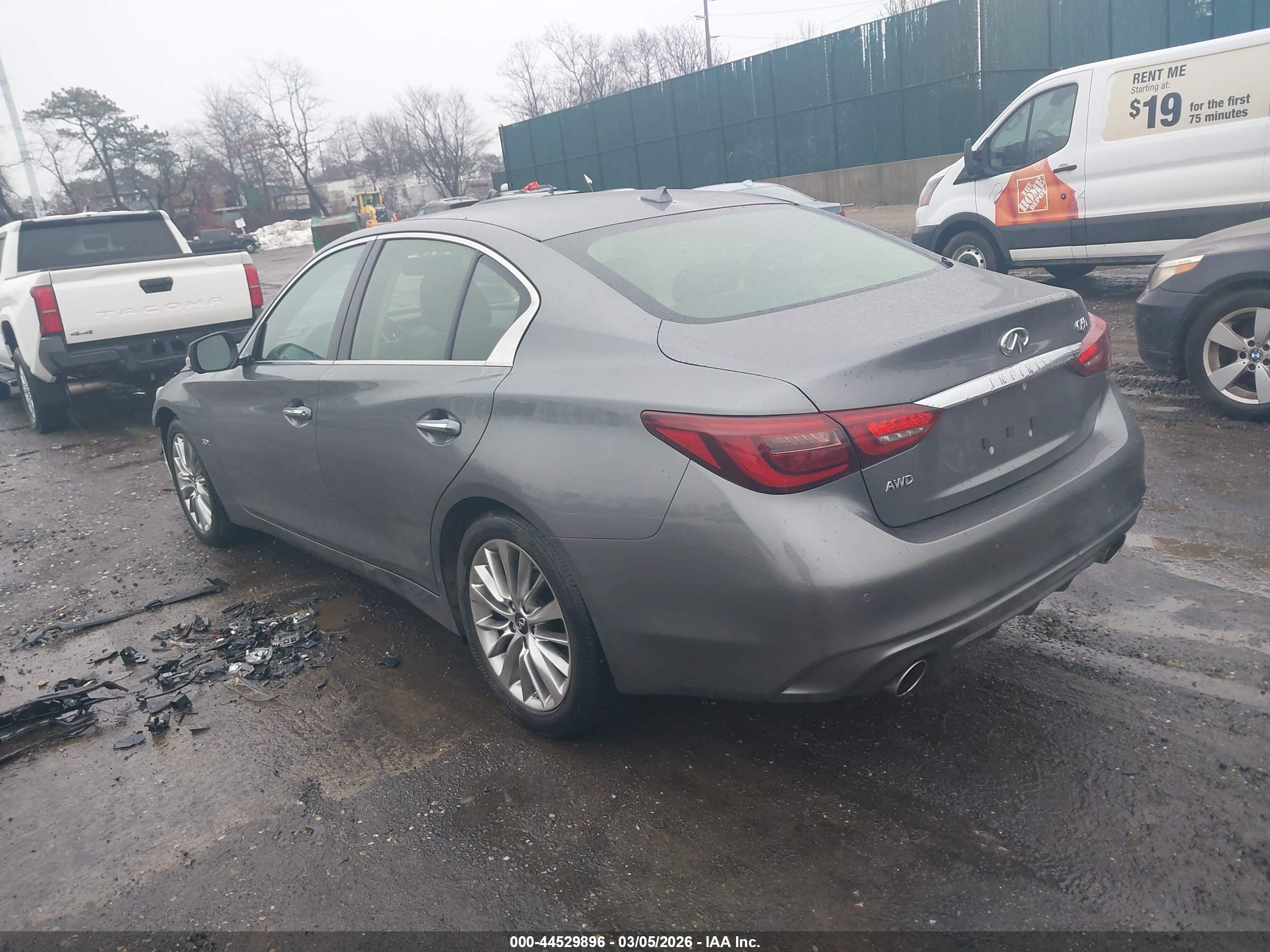 INFINITI Q50 image 3