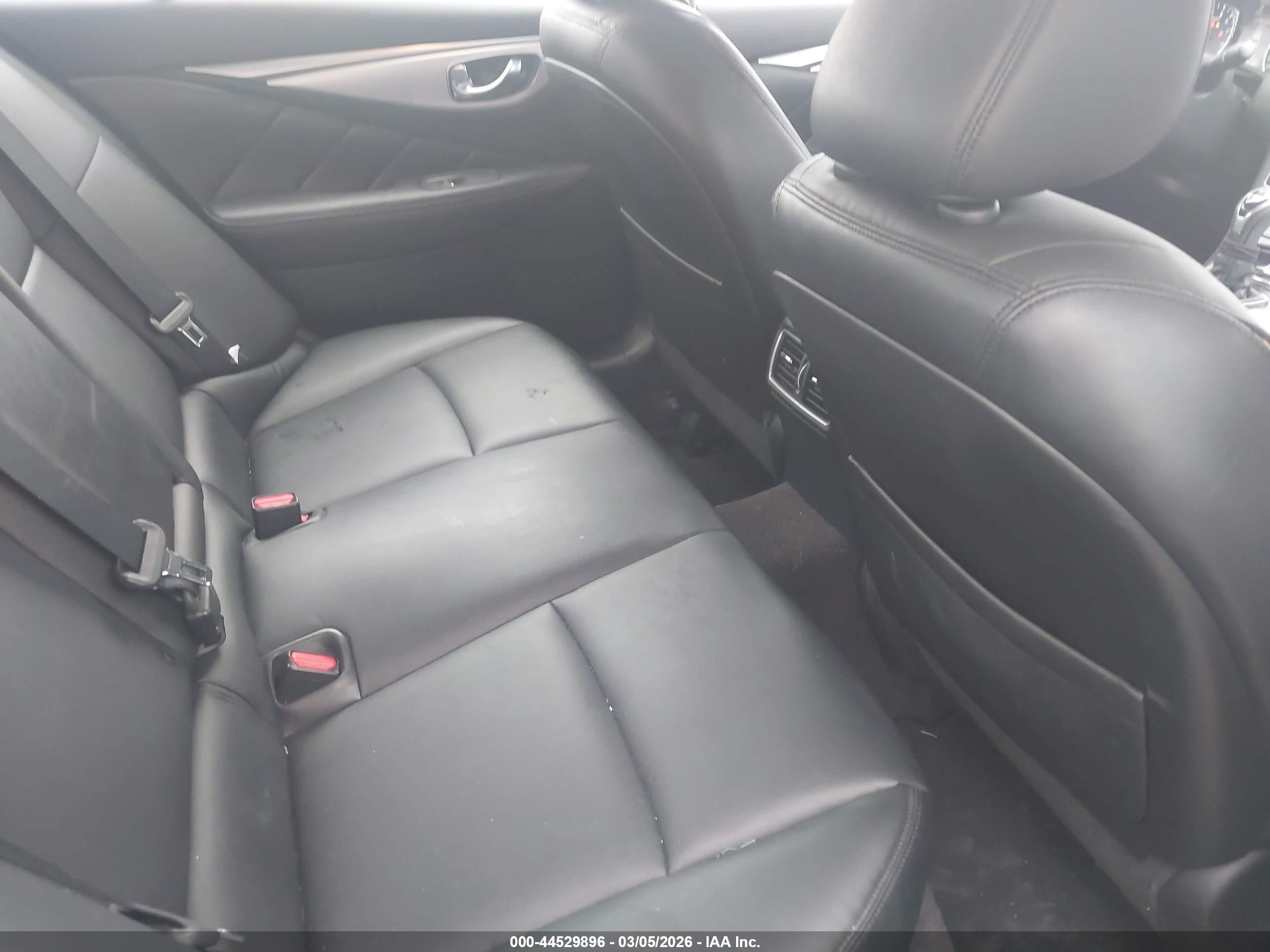 INFINITI Q50 image 8