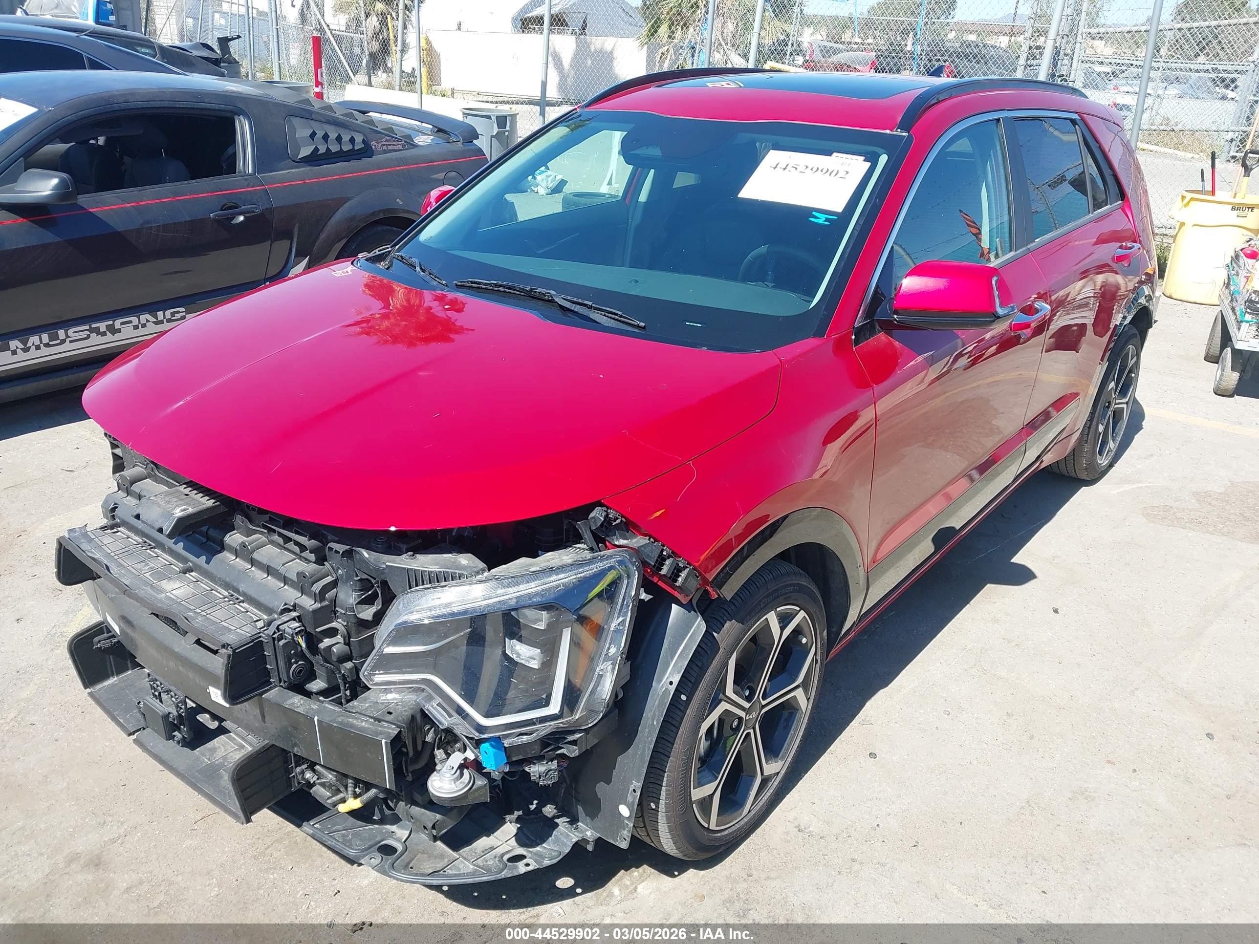 KIA NIRO image 2
