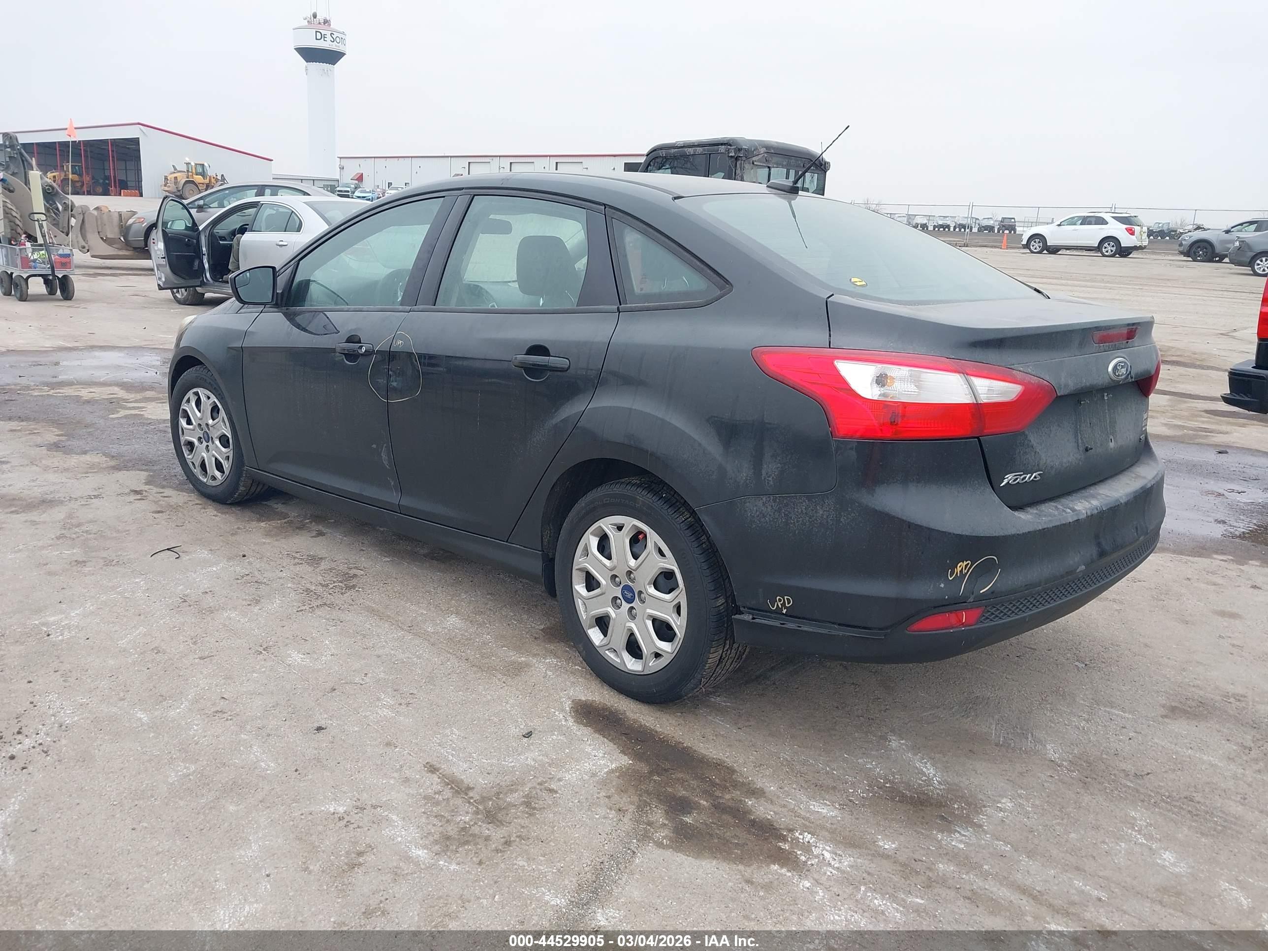 FORD FOCUS image 3