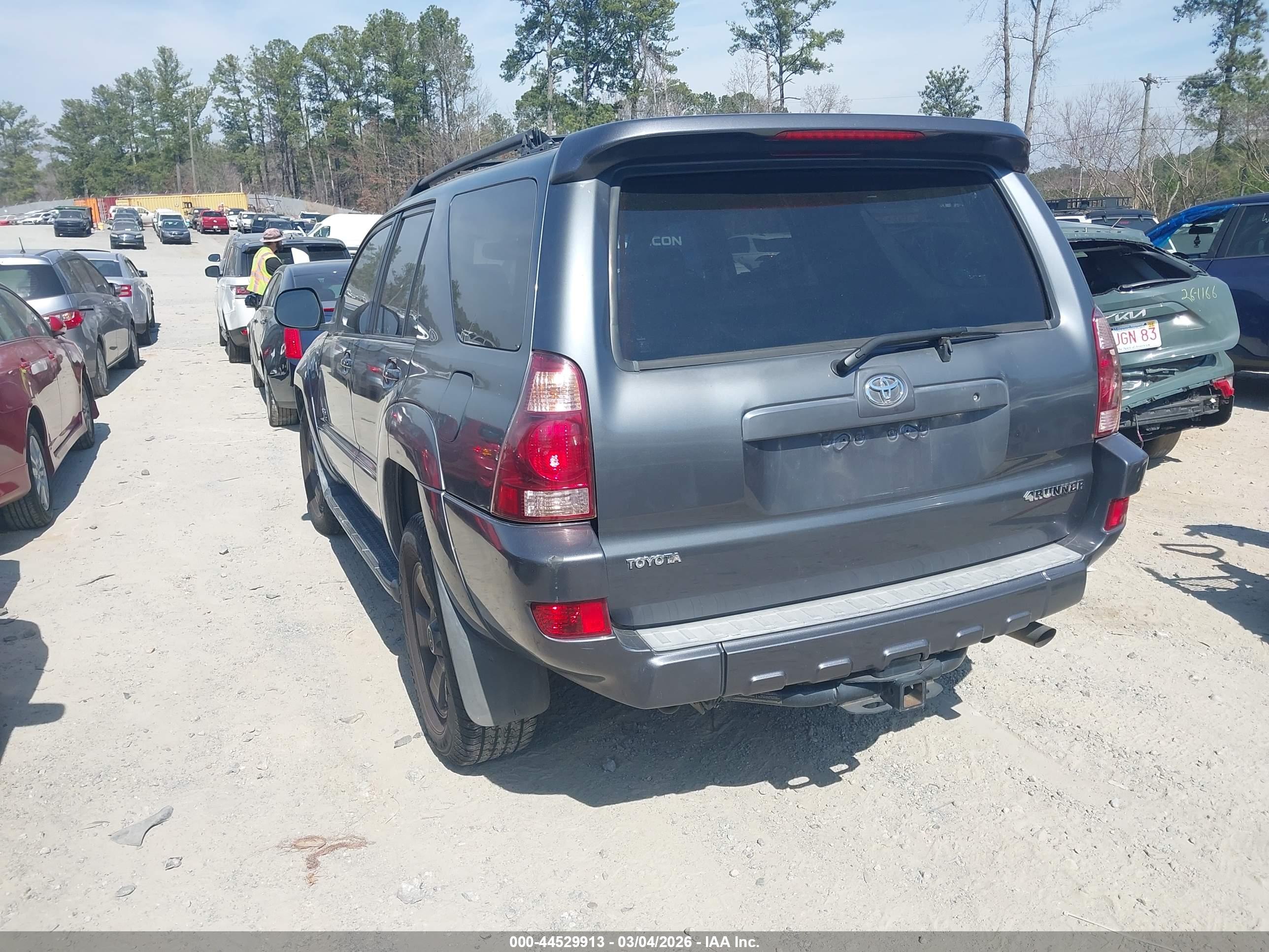 TOYOTA 4RUNNER image 3