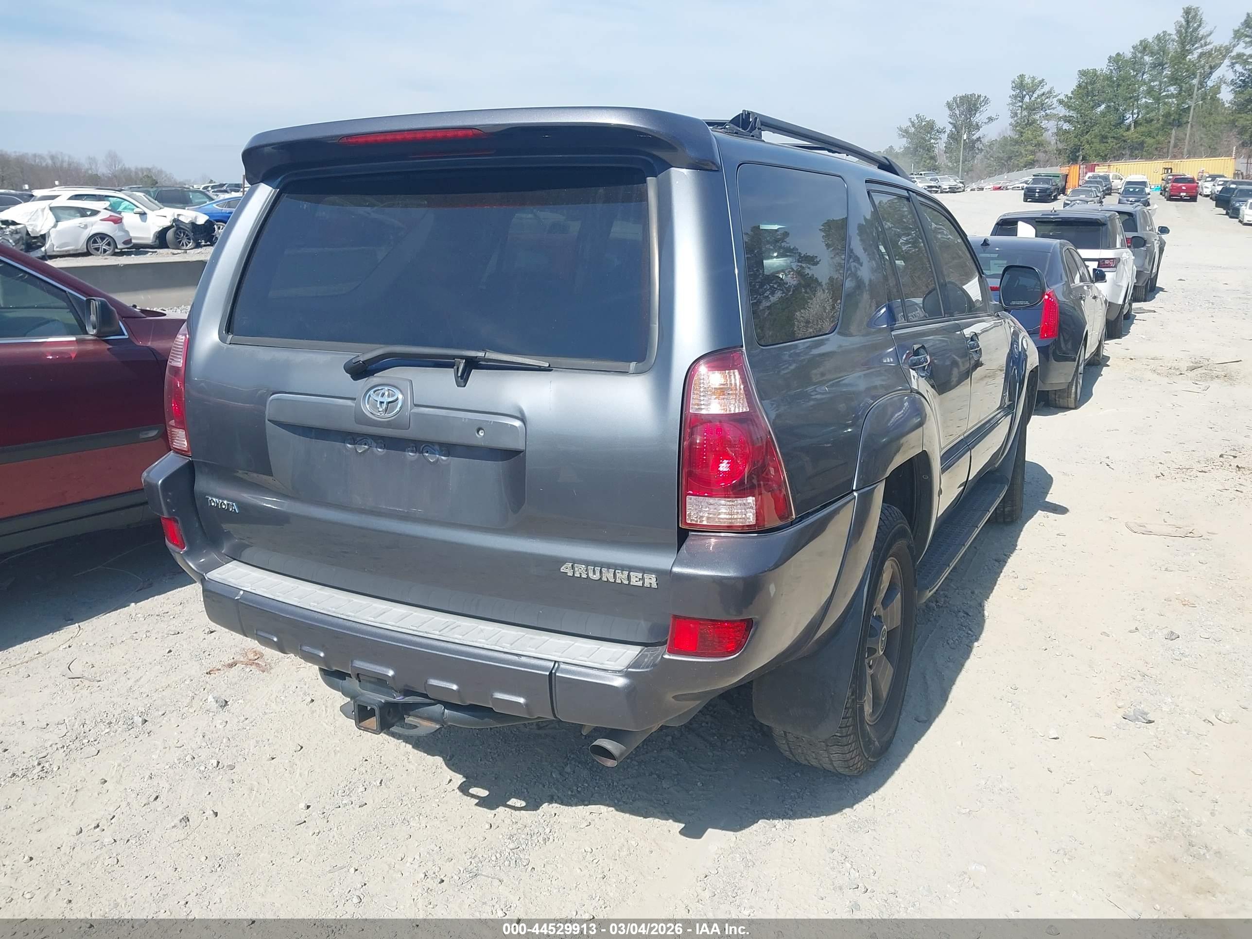 TOYOTA 4RUNNER image 4
