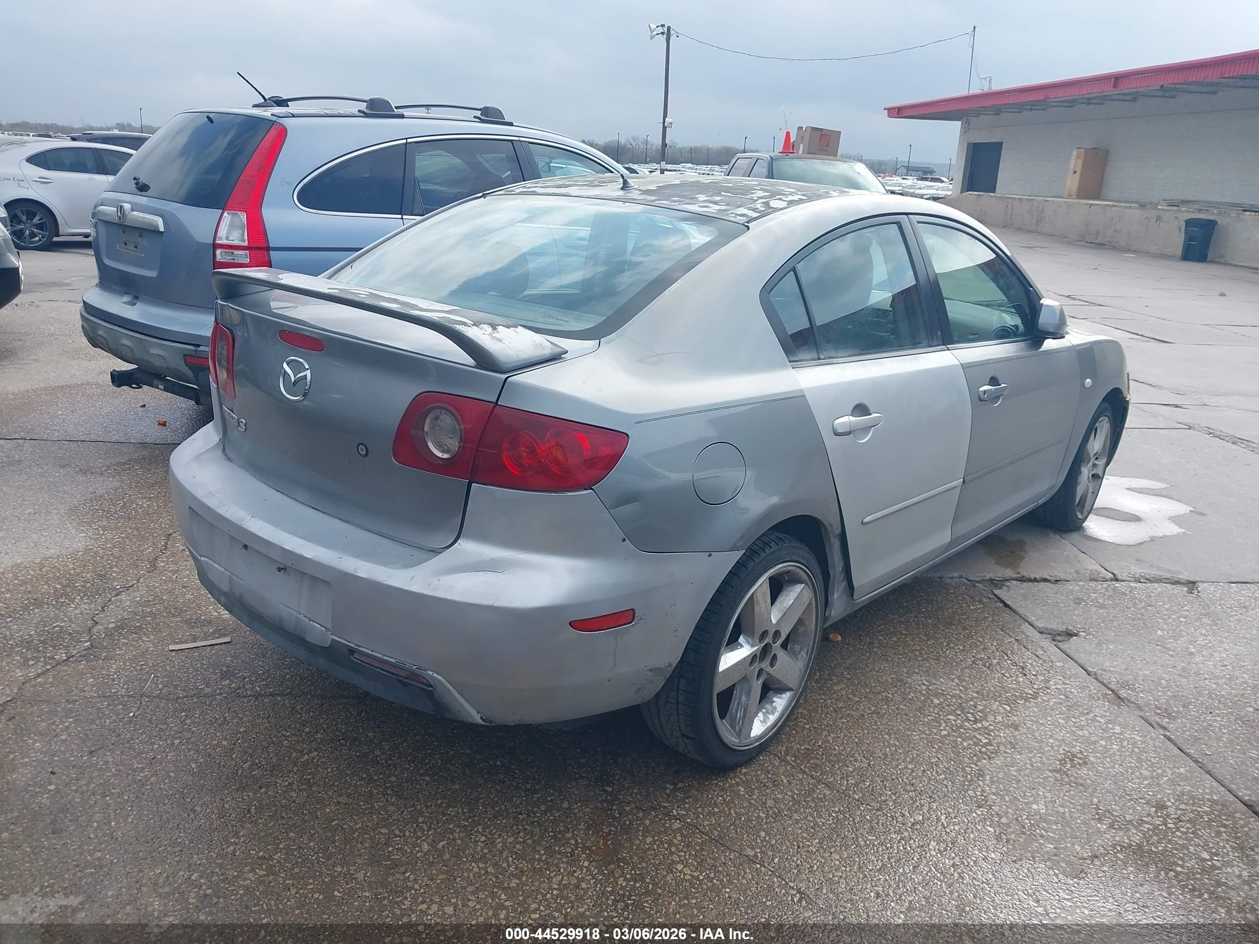 MAZDA MAZDA3 image 4