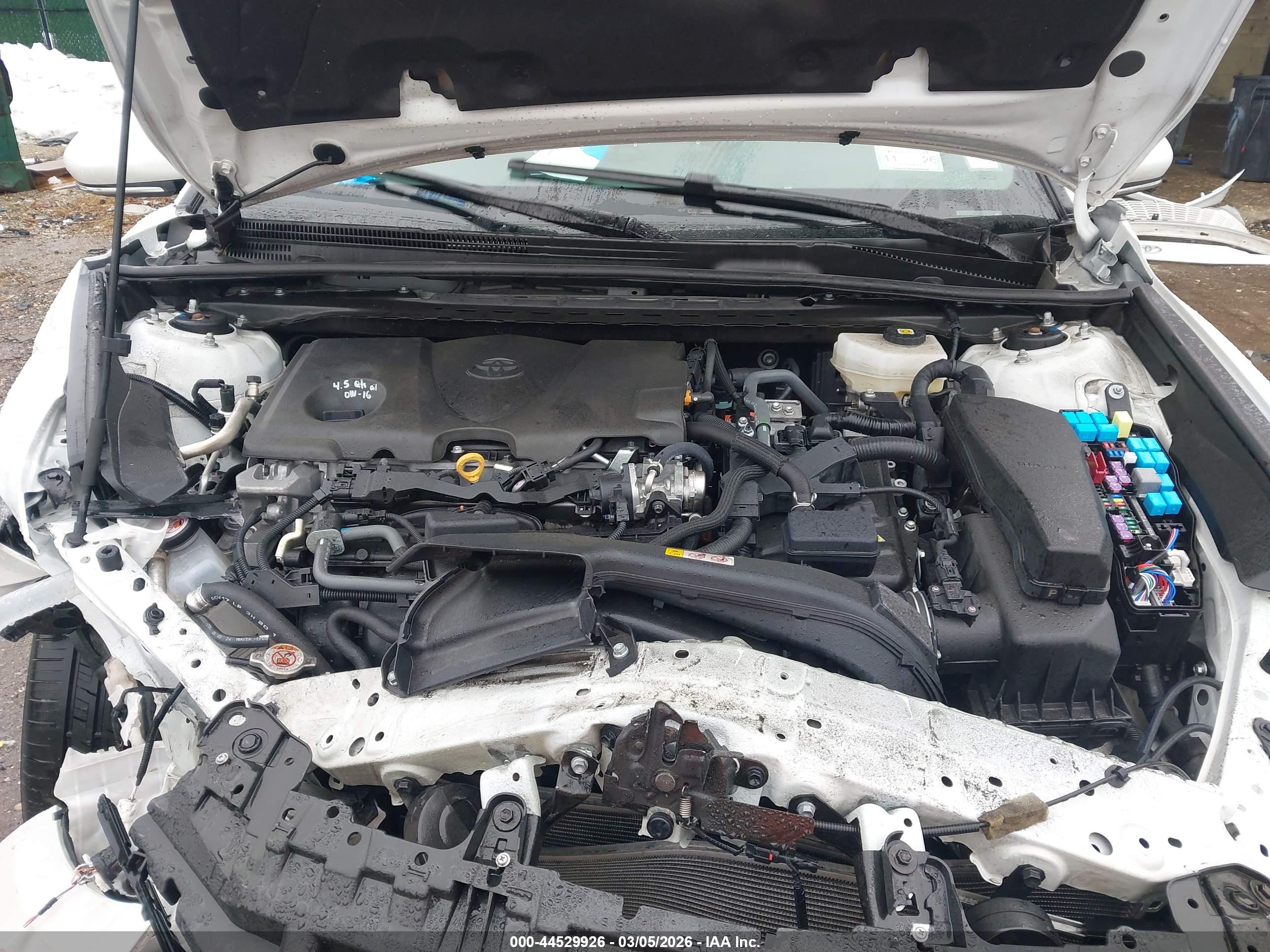 TOYOTA CAMRY image 10