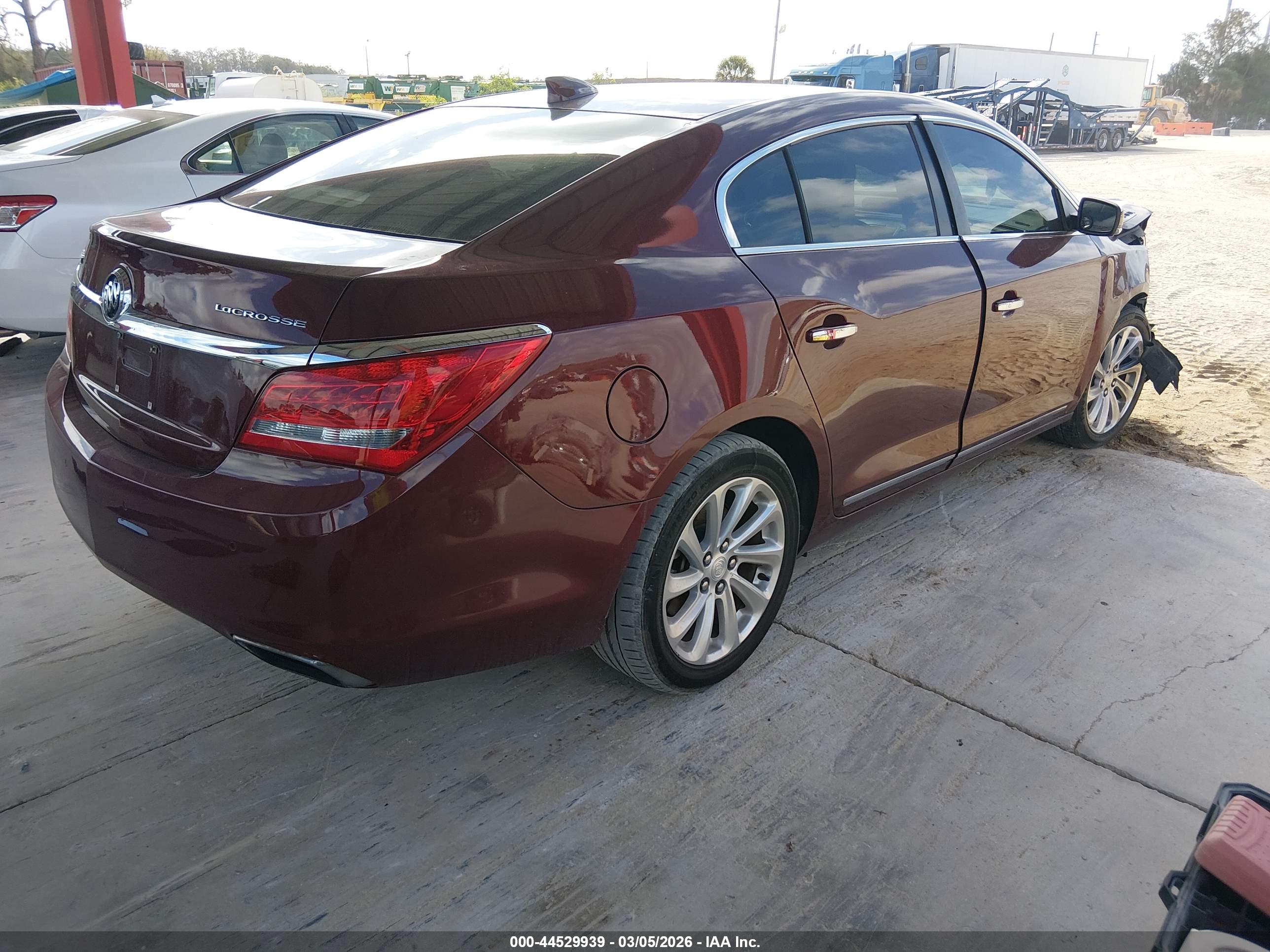 BUICK LACROSSE image 4