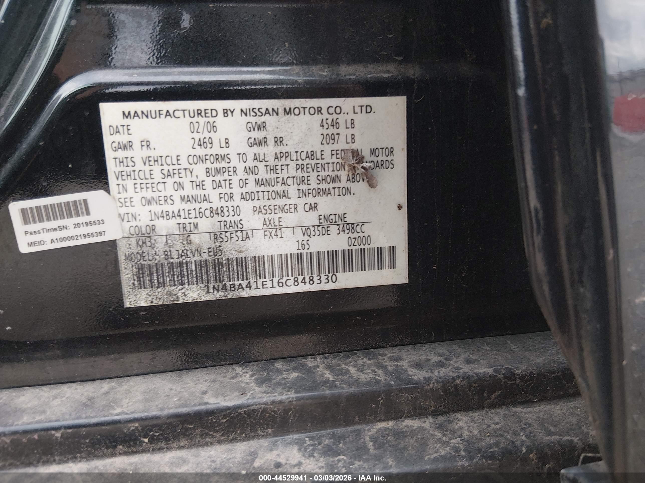 NISSAN MAXIMA image 9