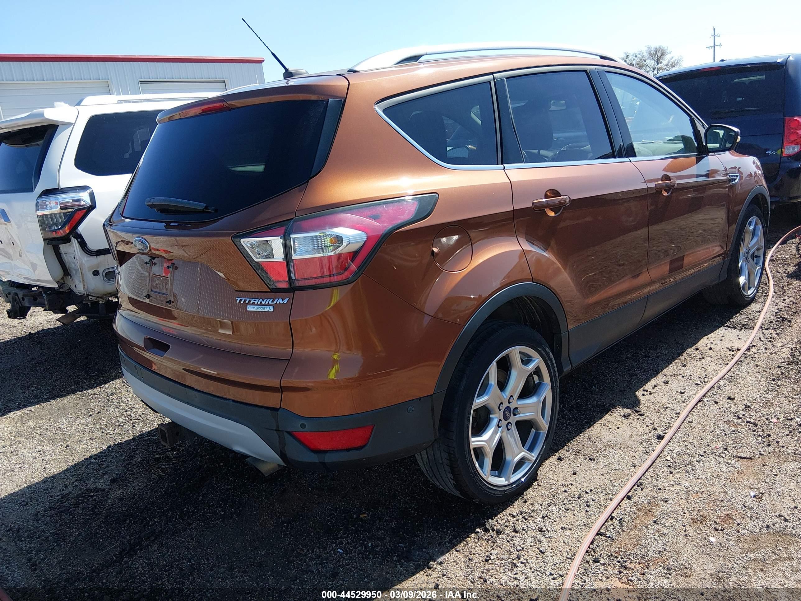 FORD ESCAPE image 4