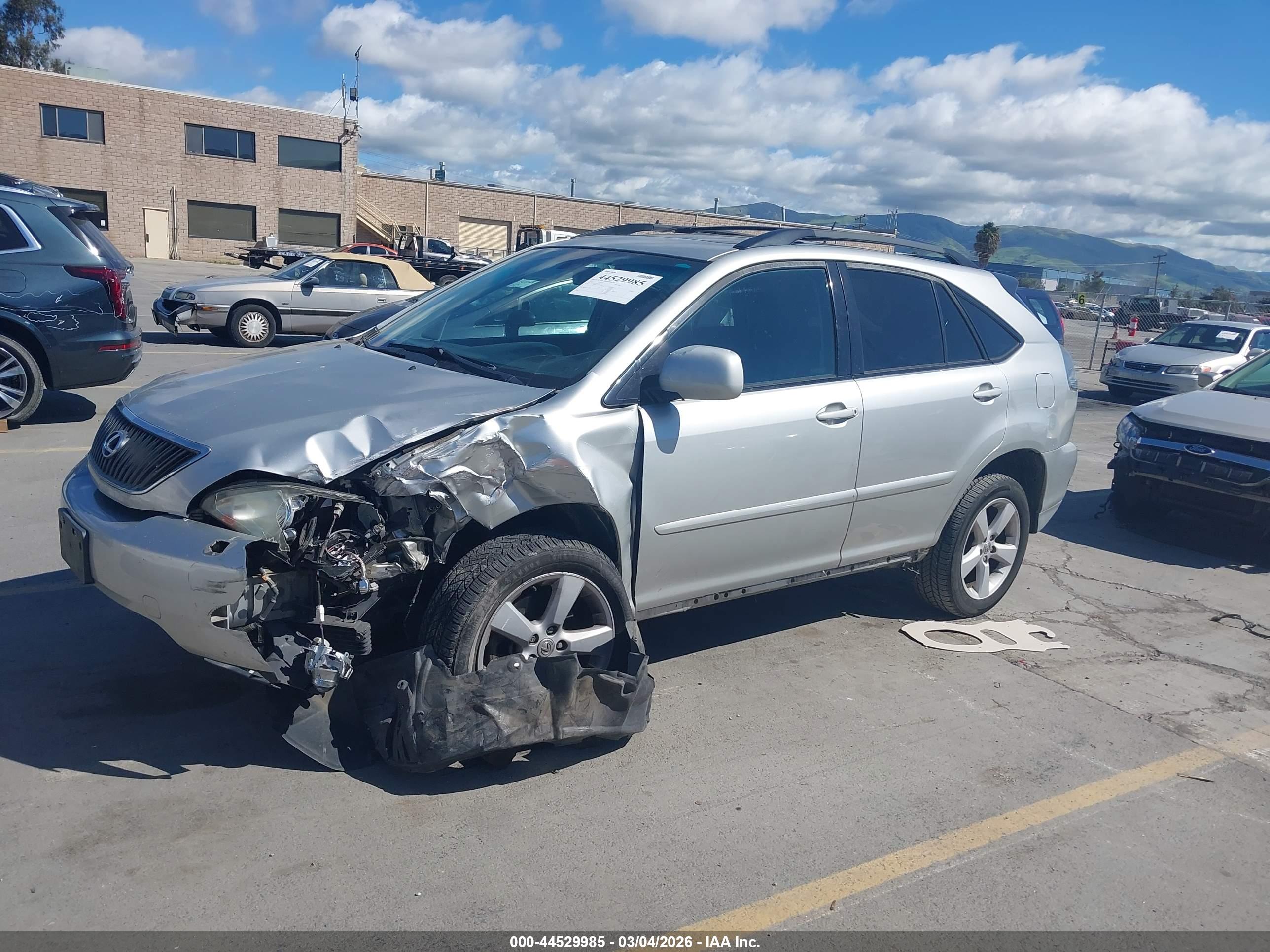LEXUS RX image 2