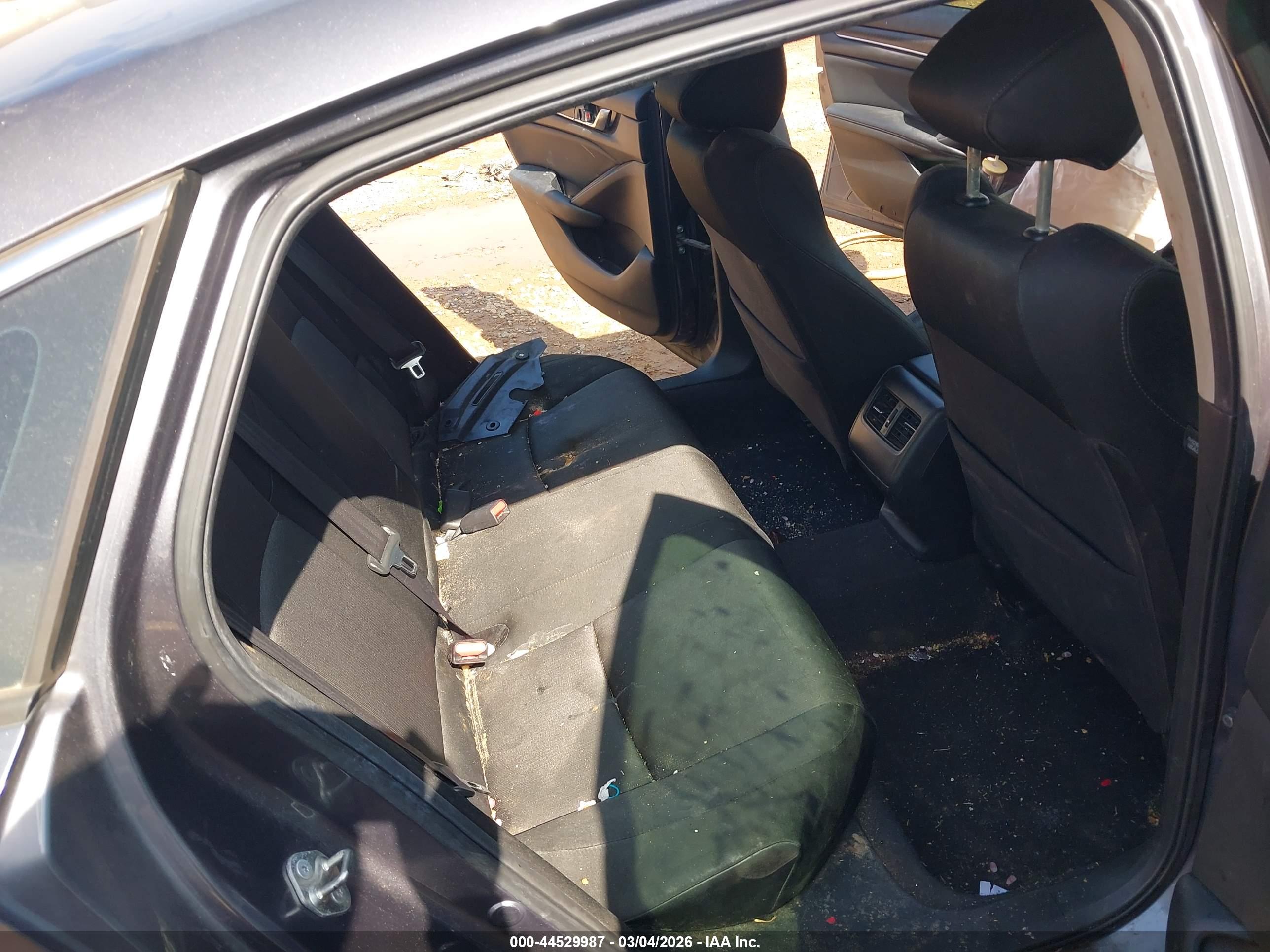 HONDA ACCORD image 8