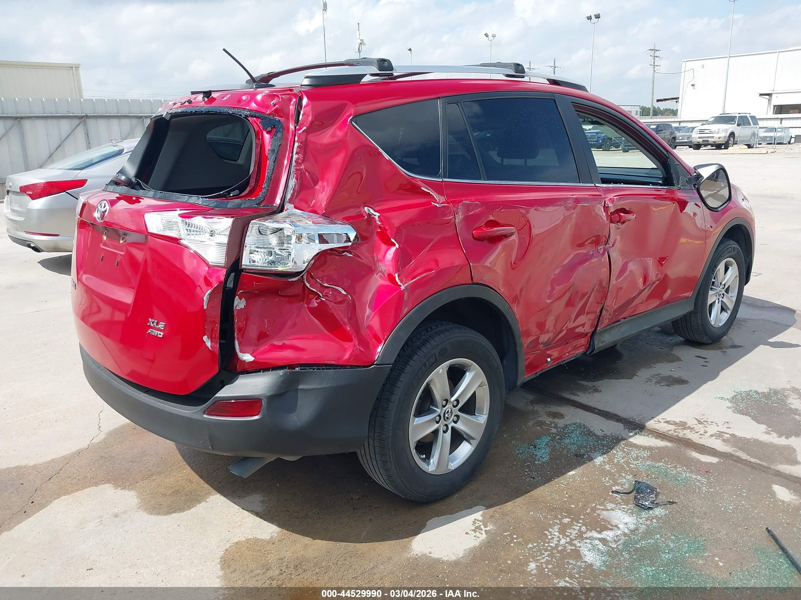 TOYOTA RAV4 image 4