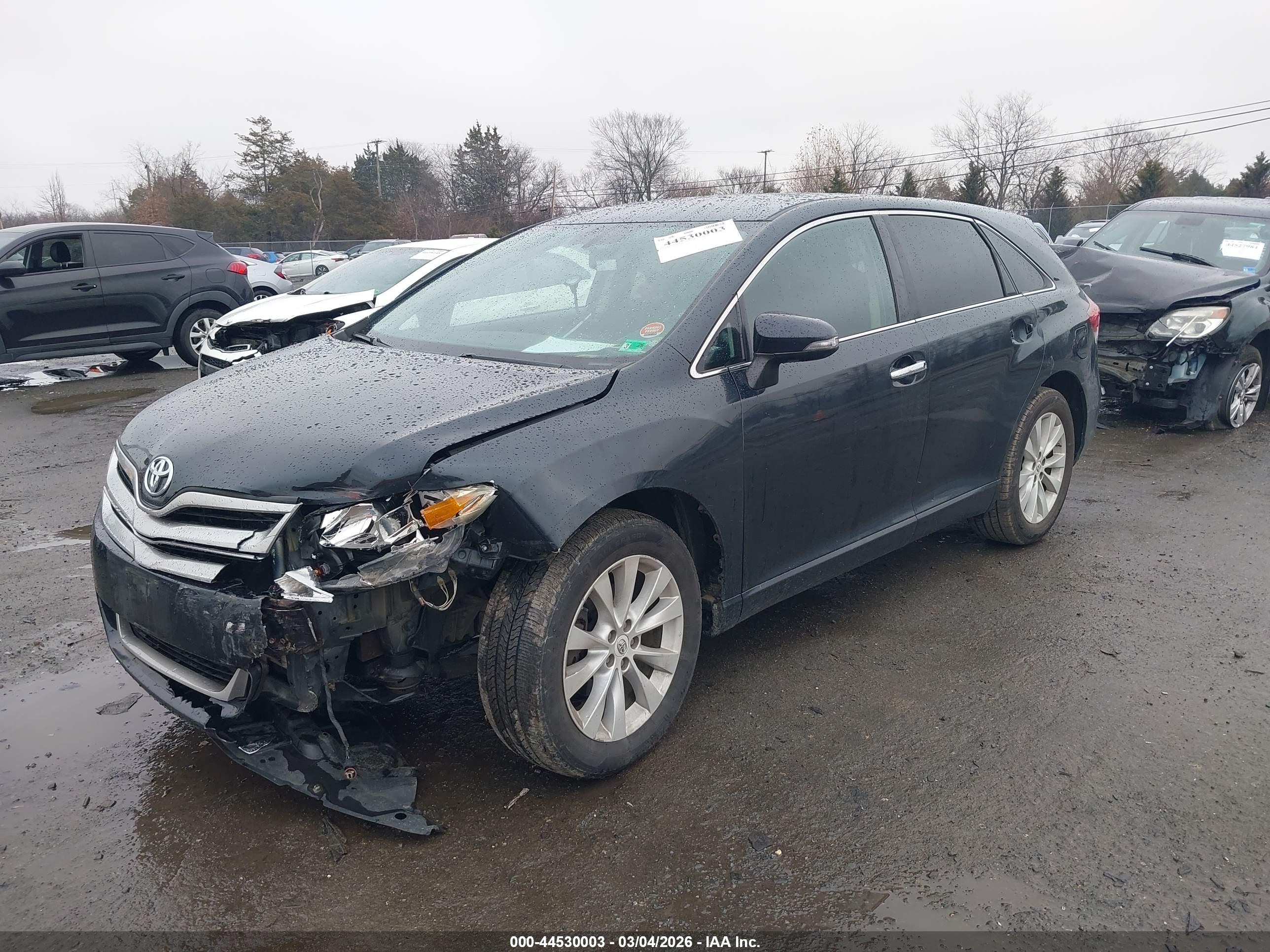 TOYOTA VENZA image 2