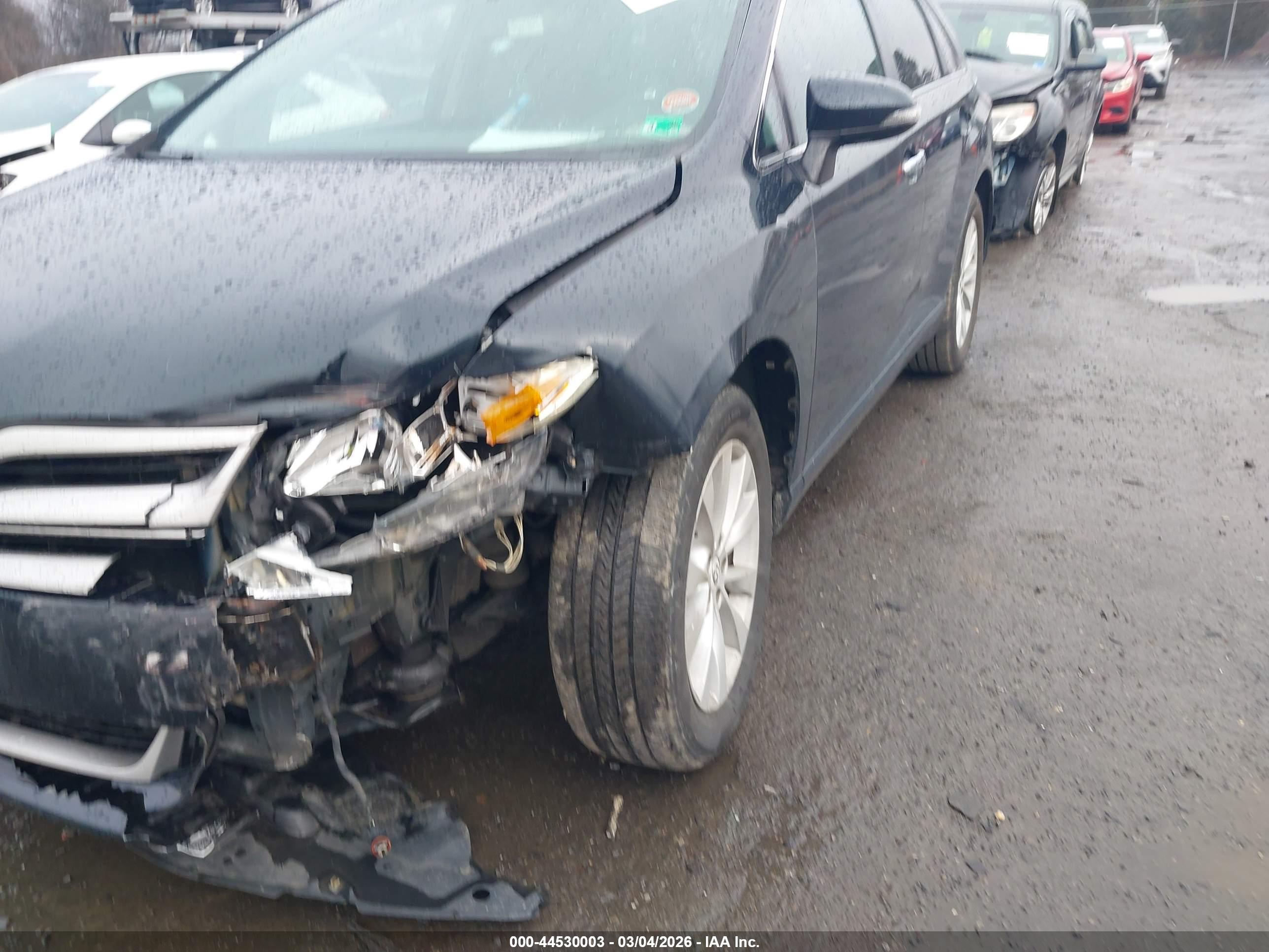 TOYOTA VENZA image 6