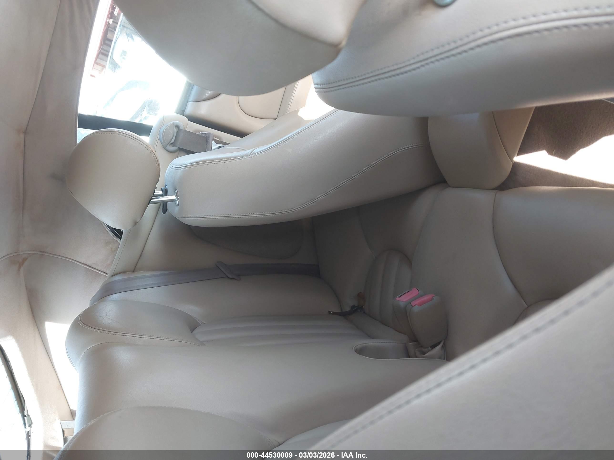 JAGUAR XK8 image 8