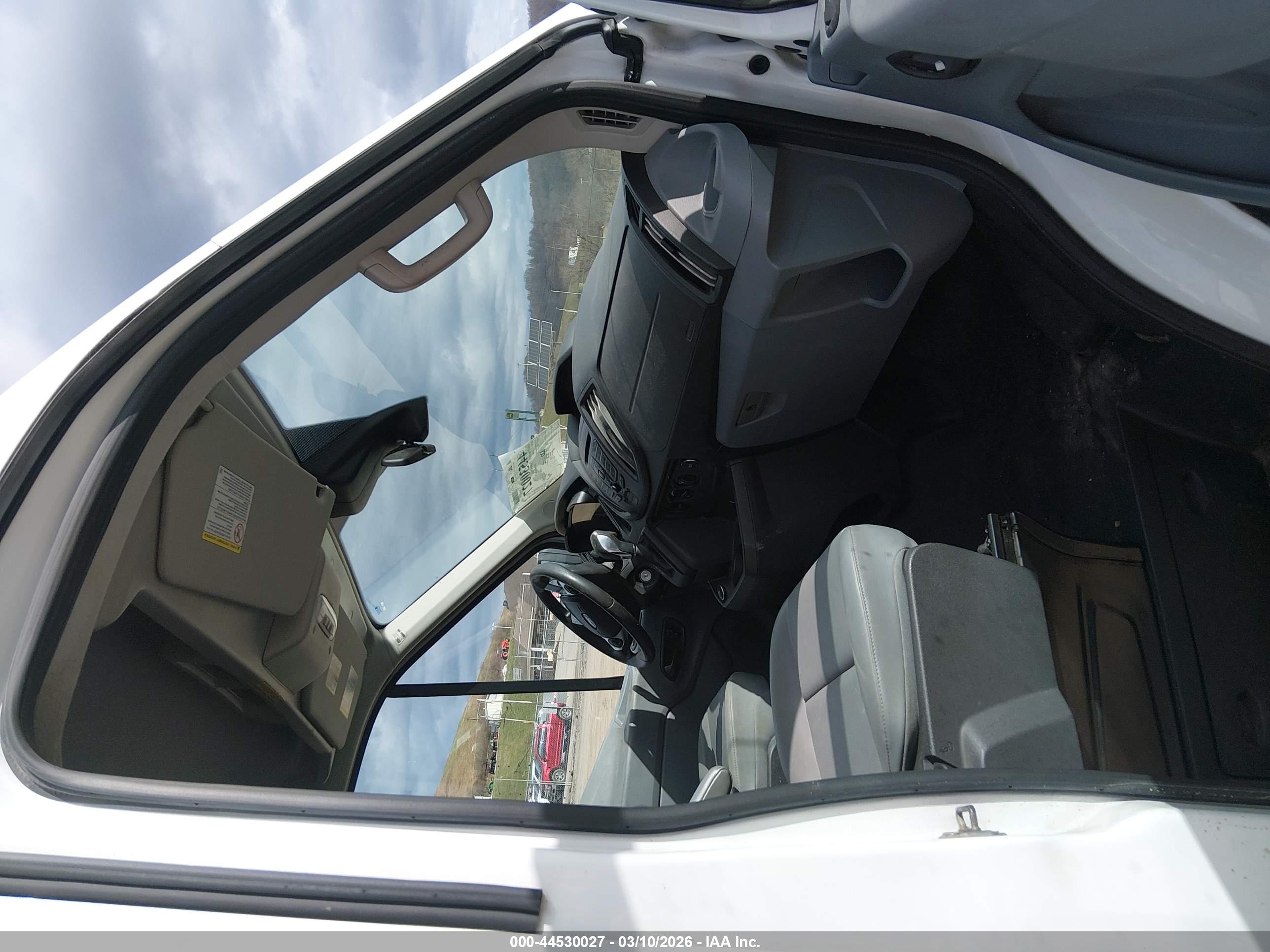 FORD TRANSIT-250 image 5