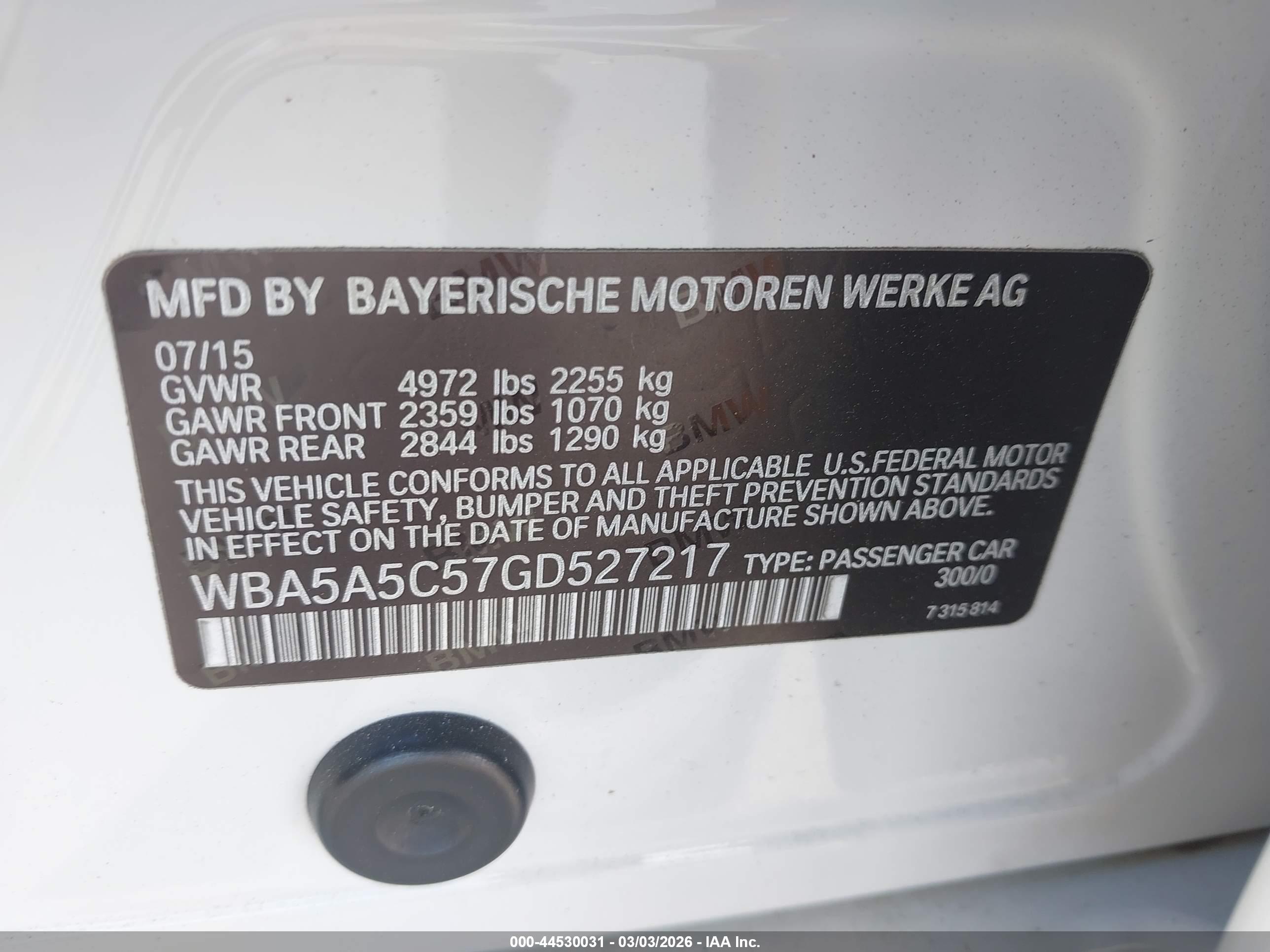BMW 528I image 9