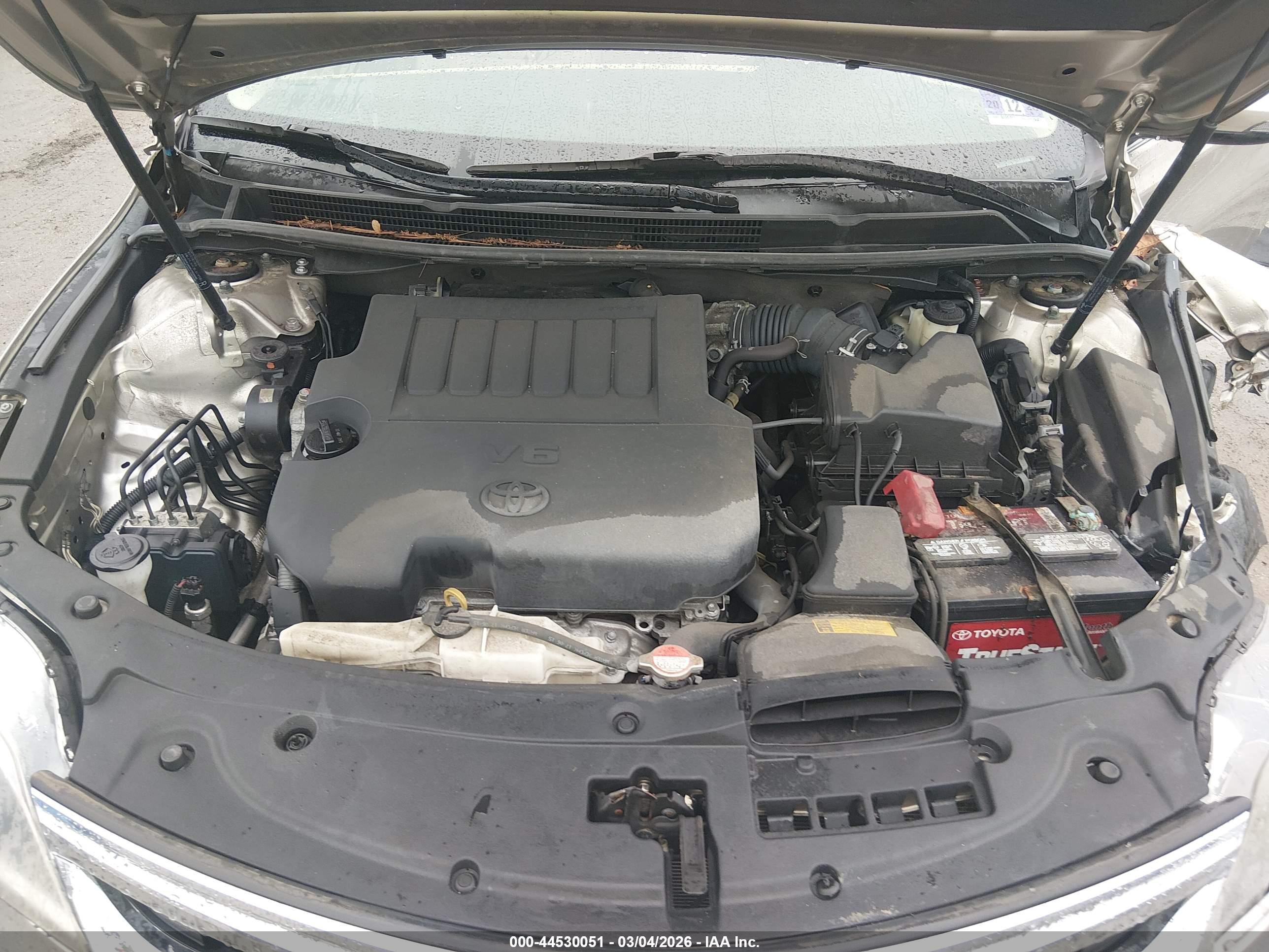 TOYOTA AVALON image 10