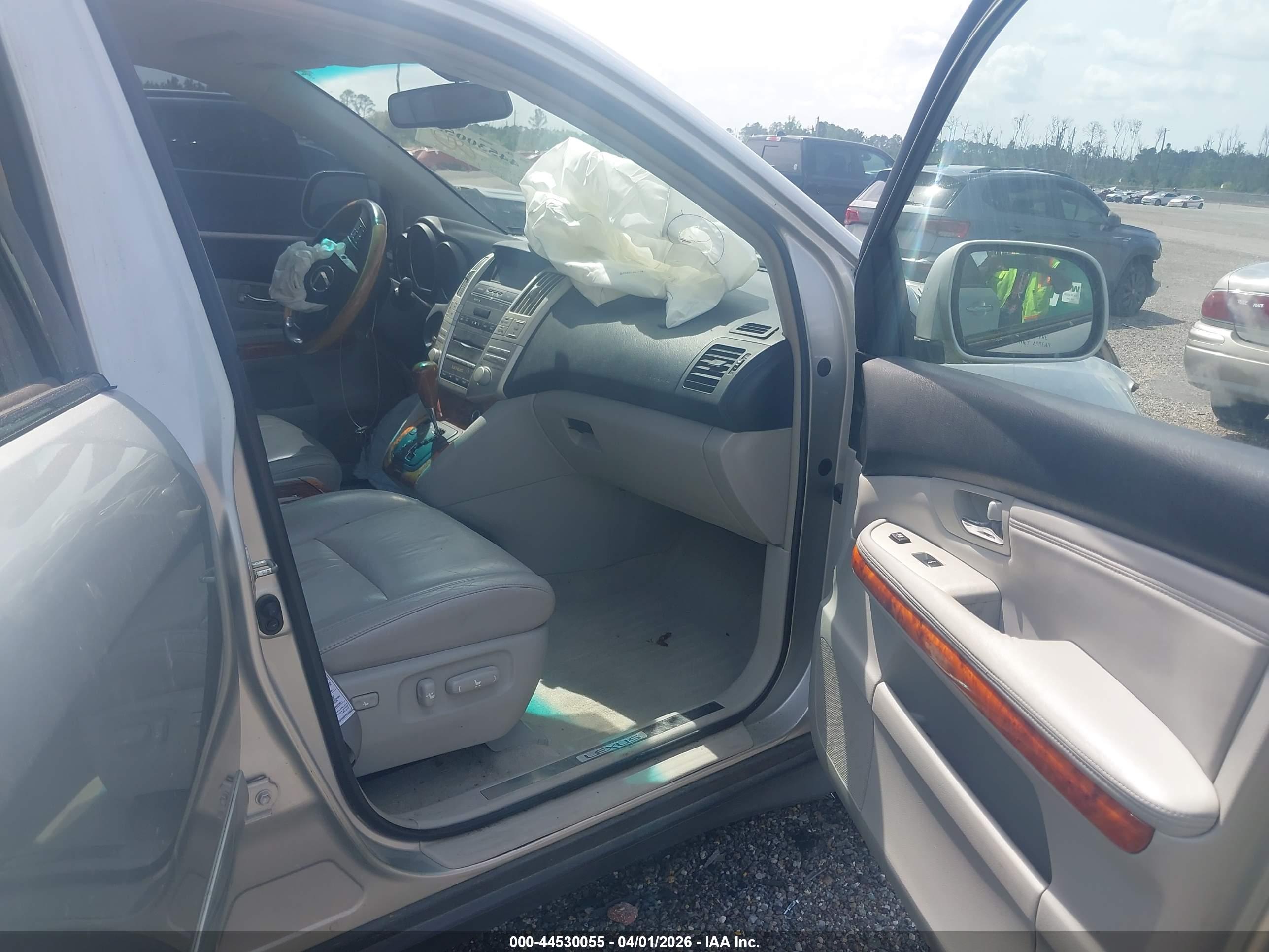 LEXUS RX image 5
