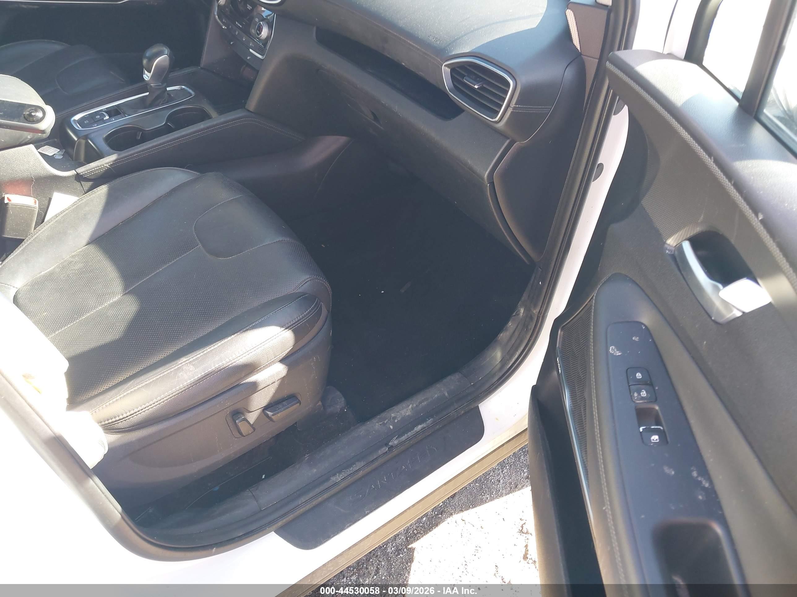 HYUNDAI SANTA image 5