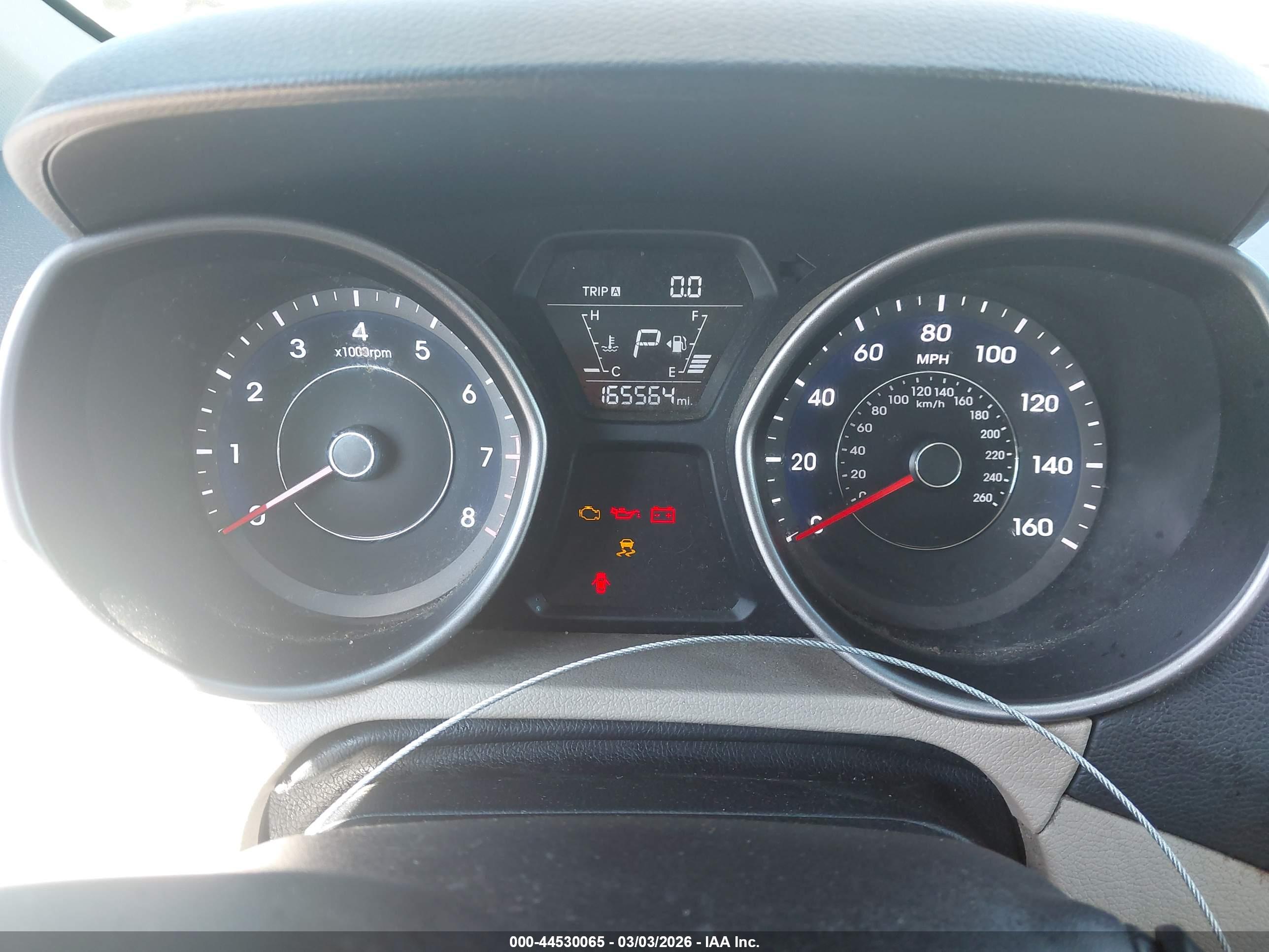 HYUNDAI ELANTRA image 7