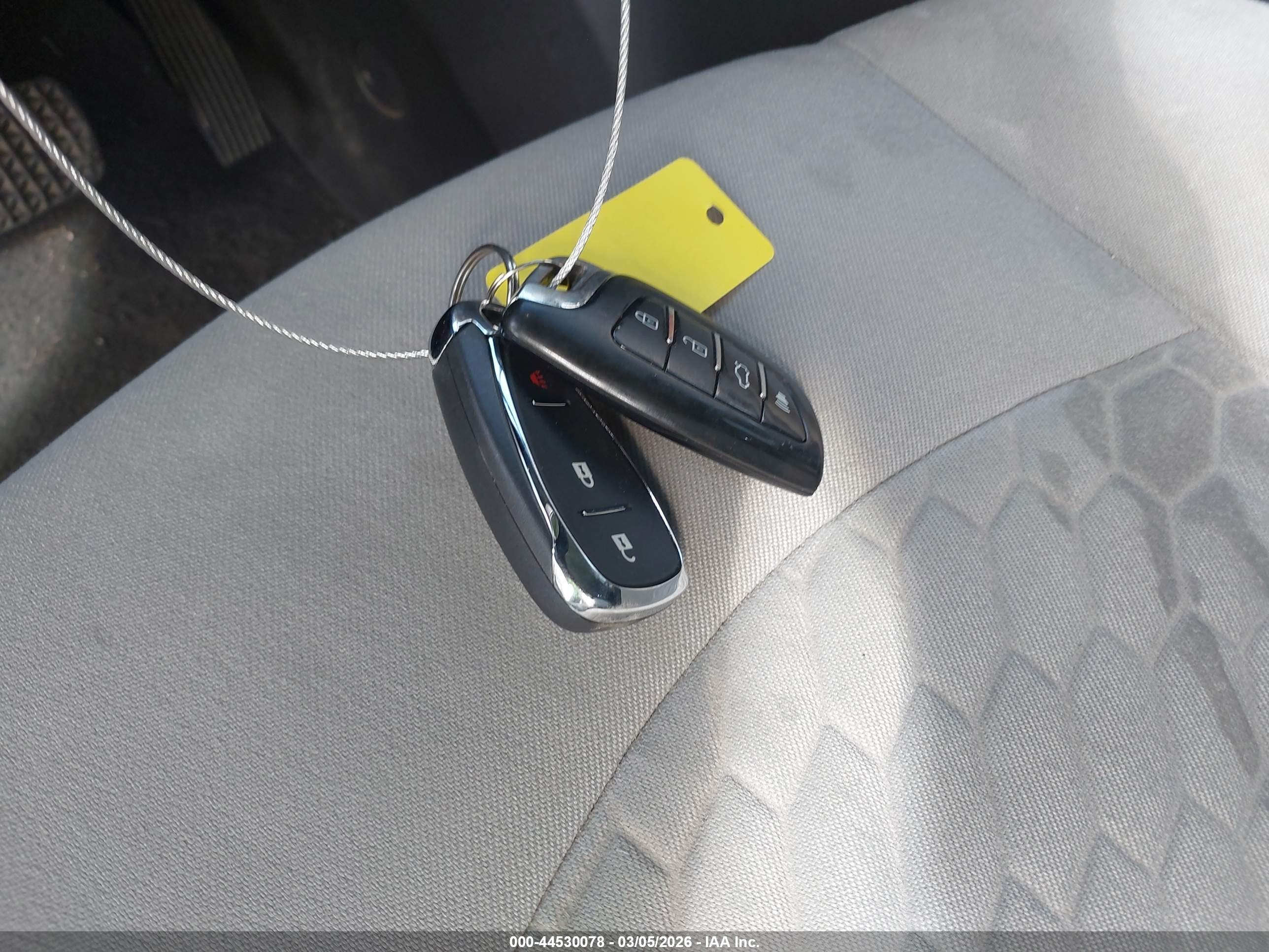 CHEVROLET EQUINOX image 11