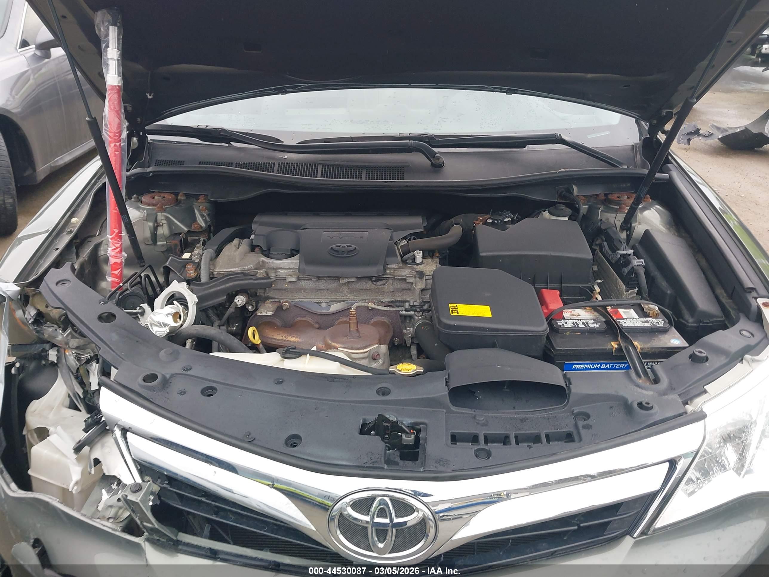 TOYOTA CAMRY image 10