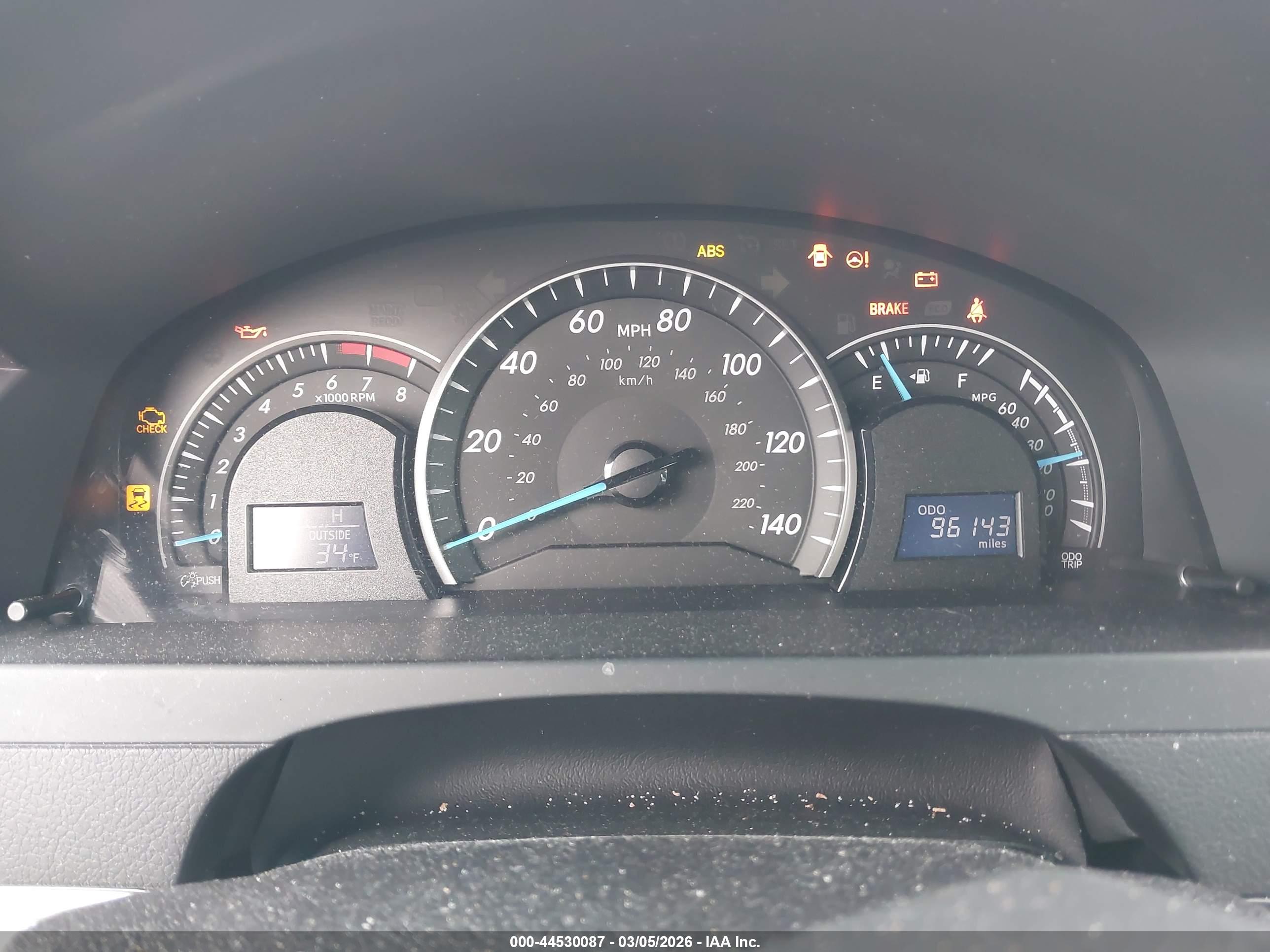 TOYOTA CAMRY image 7