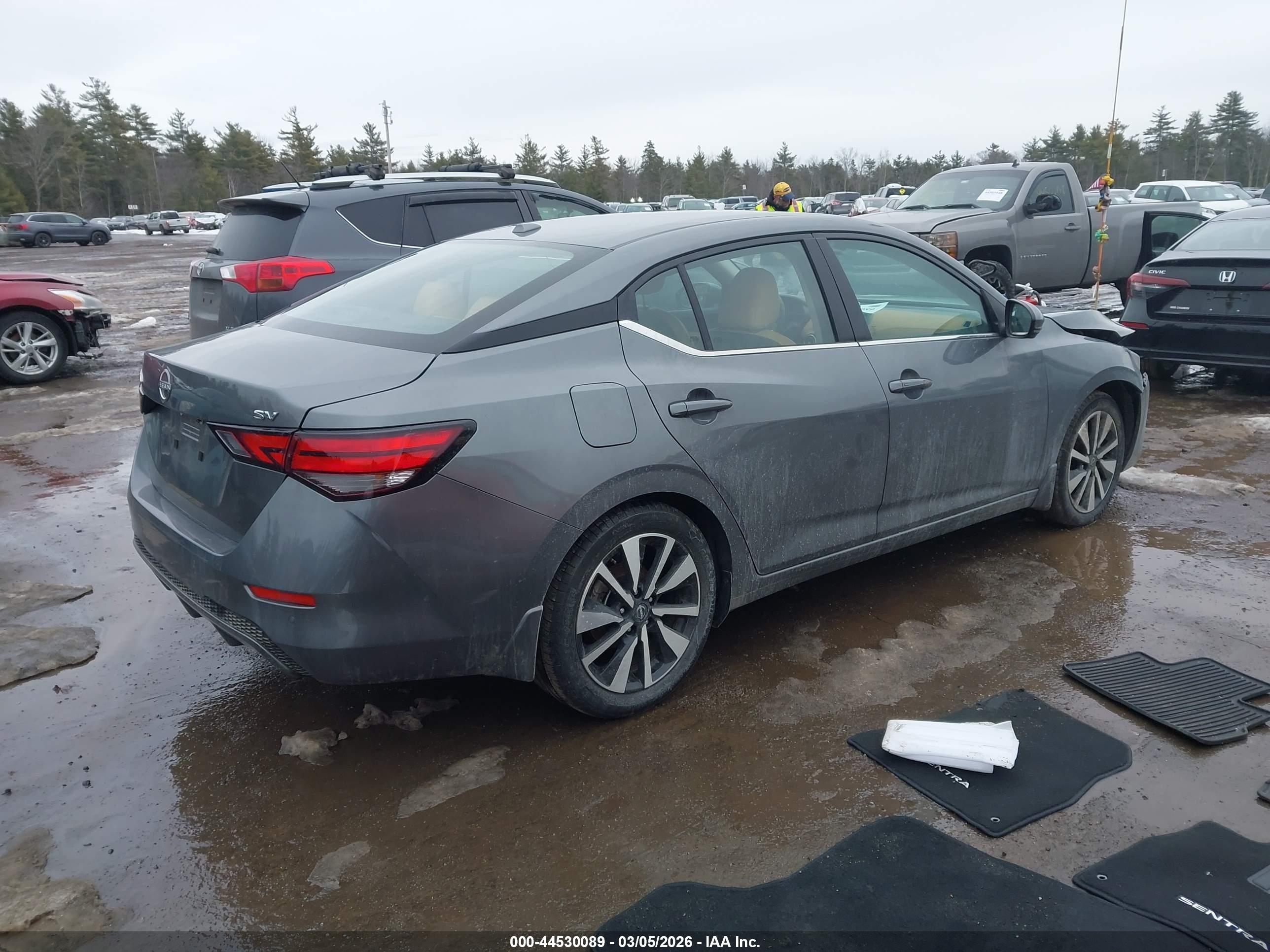NISSAN SENTRA image 4