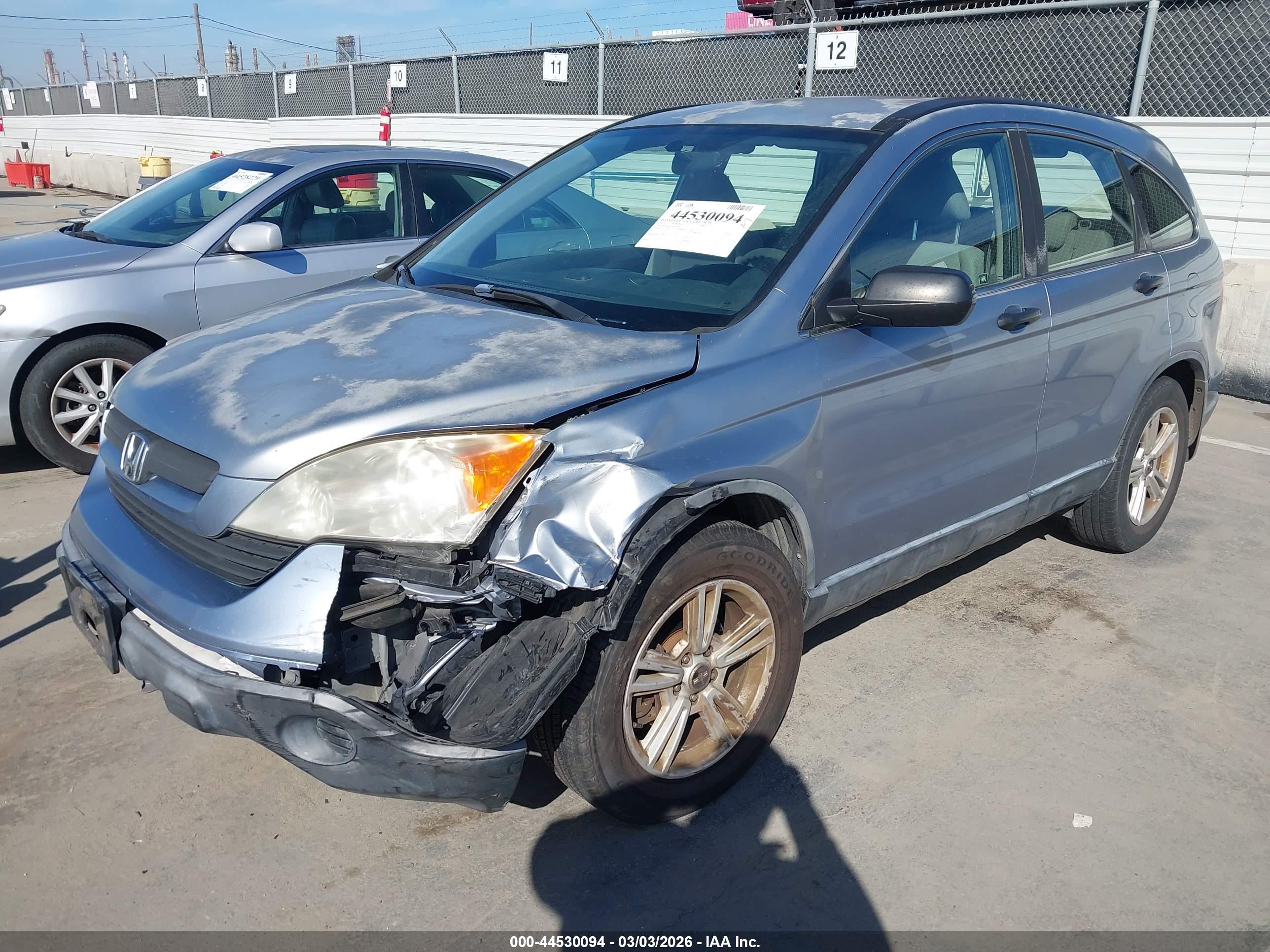 HONDA CR-V image 2