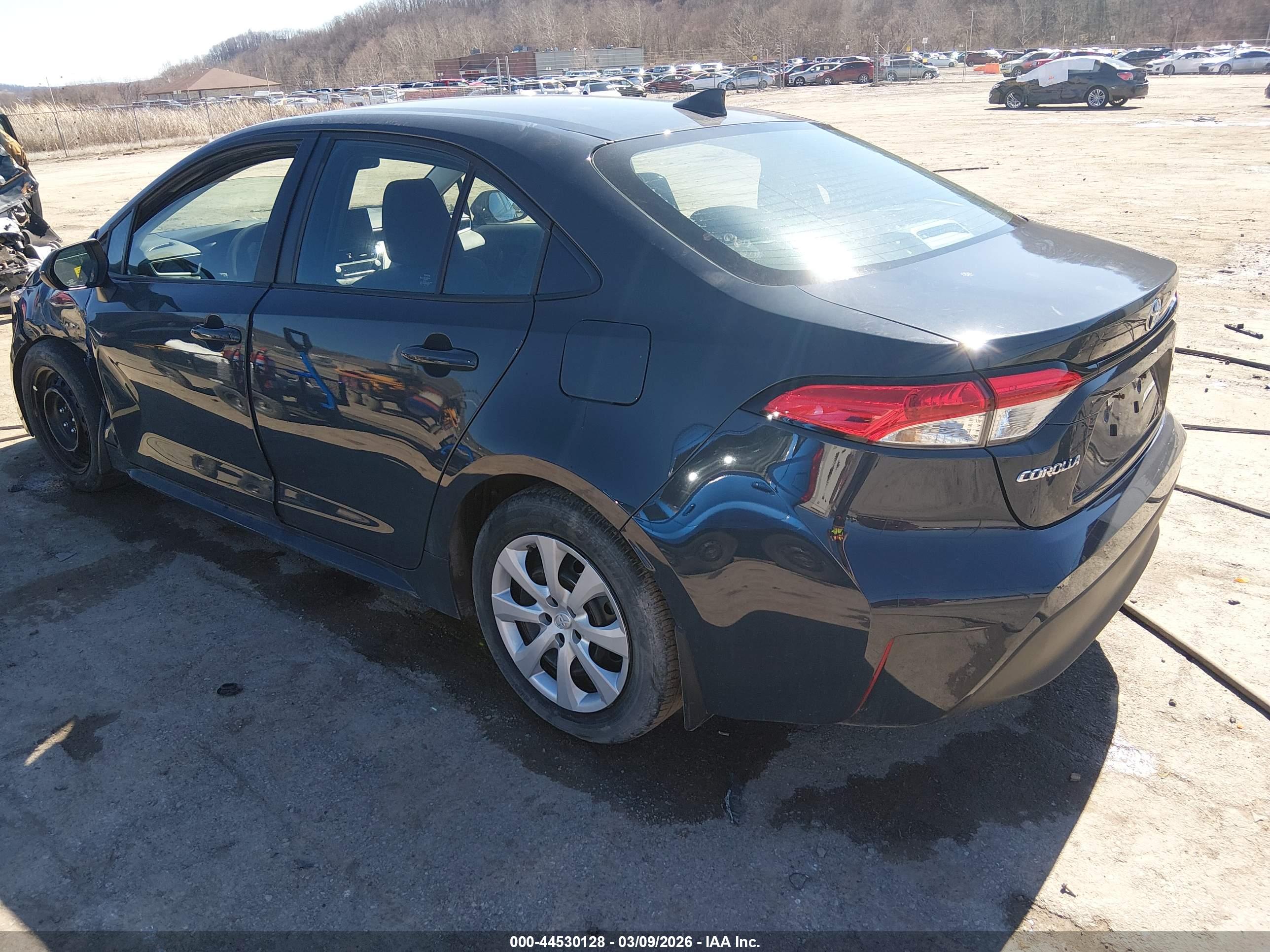 TOYOTA COROLLA image 3
