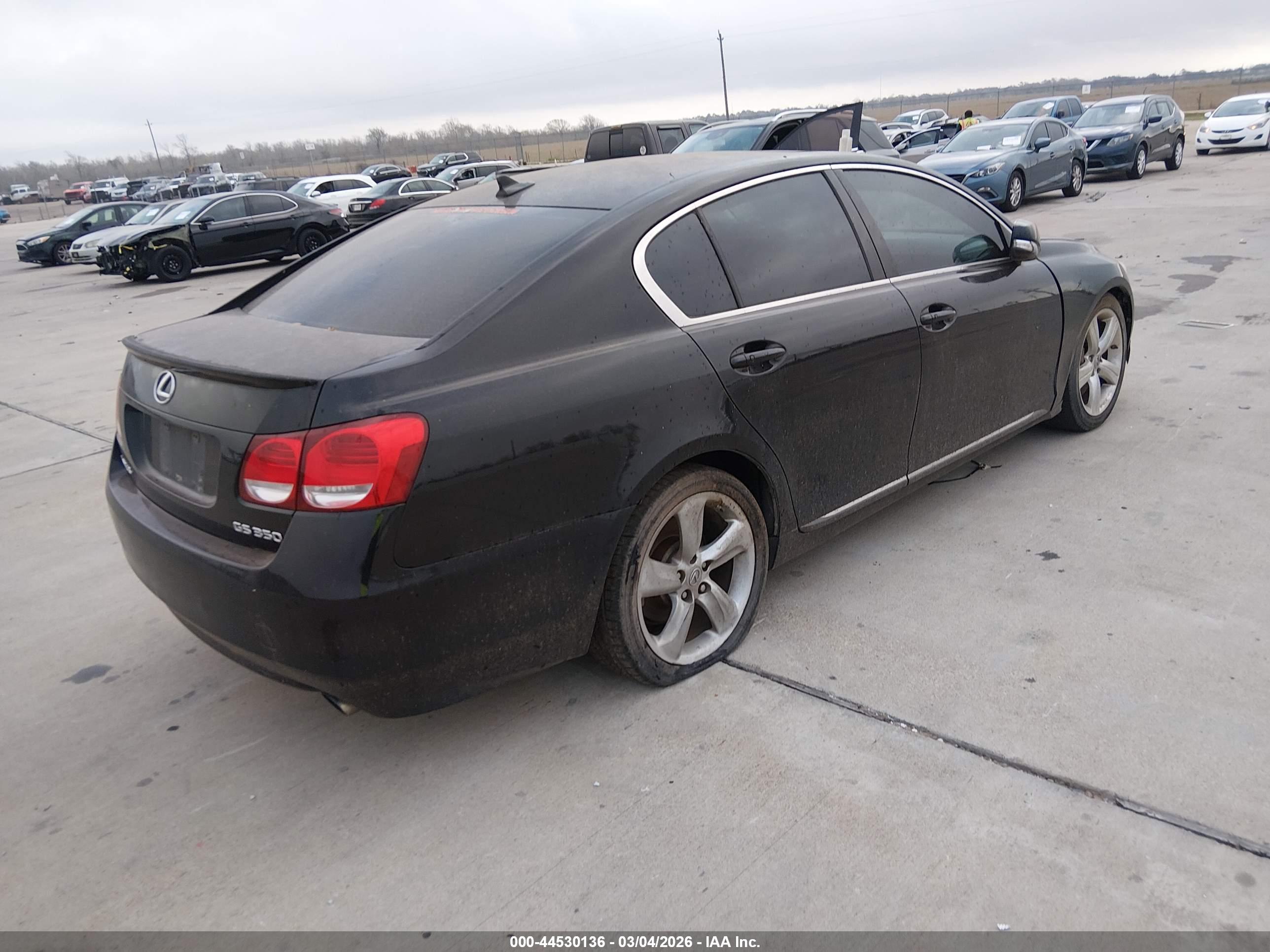 LEXUS GS image 4