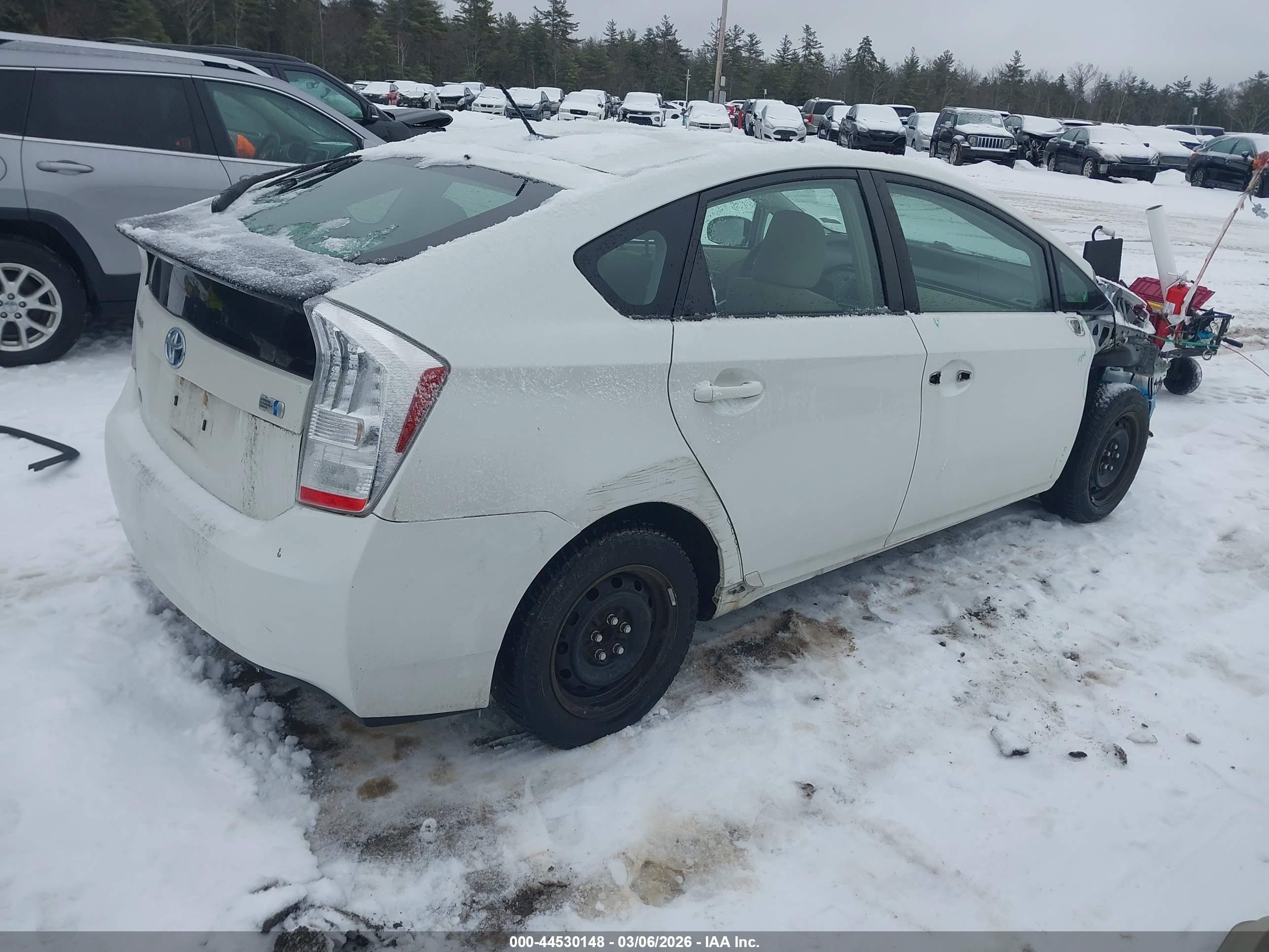 TOYOTA PRIUS image 4