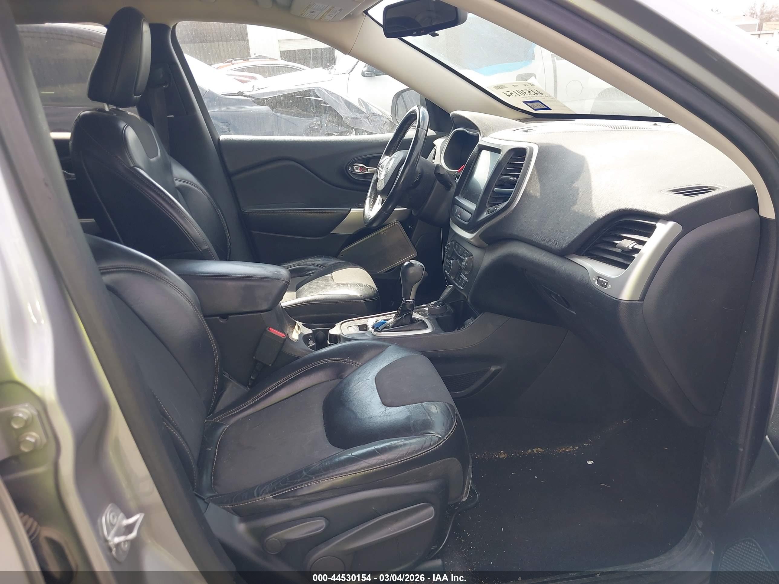 JEEP CHEROKEE image 5