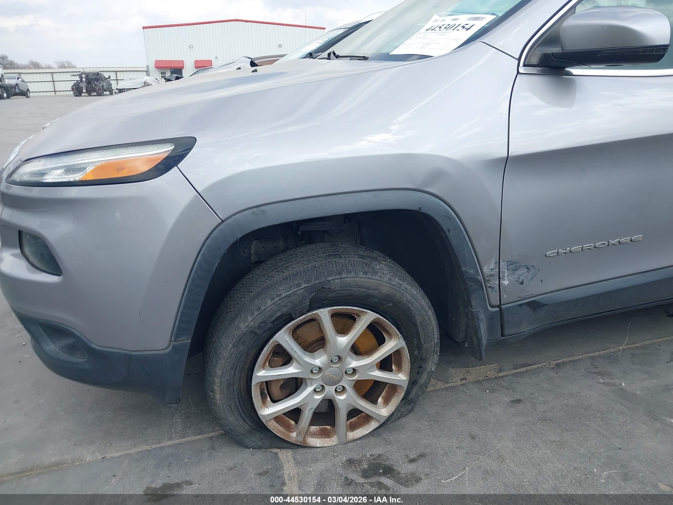JEEP CHEROKEE image 6