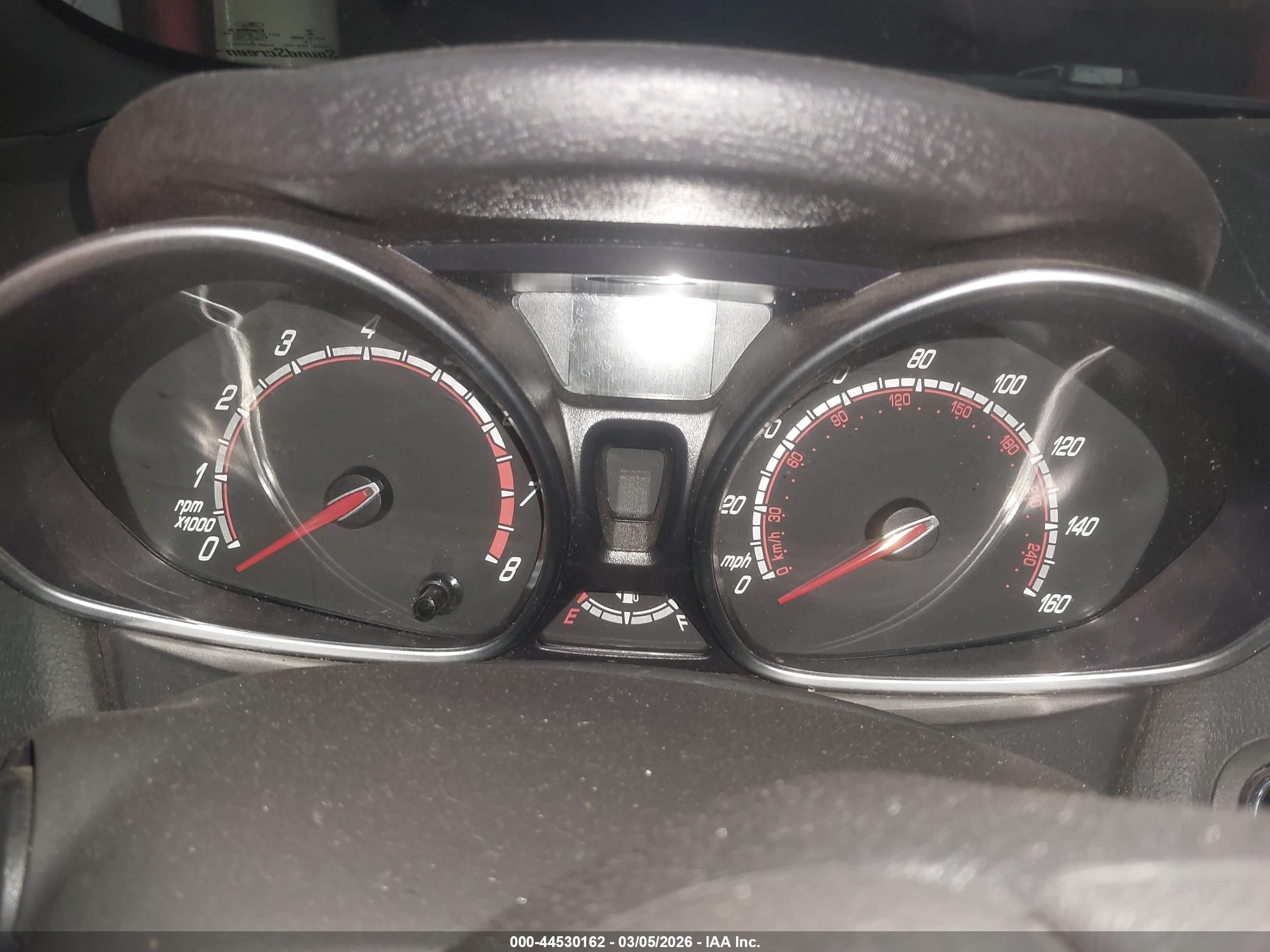 FORD FIESTA image 7