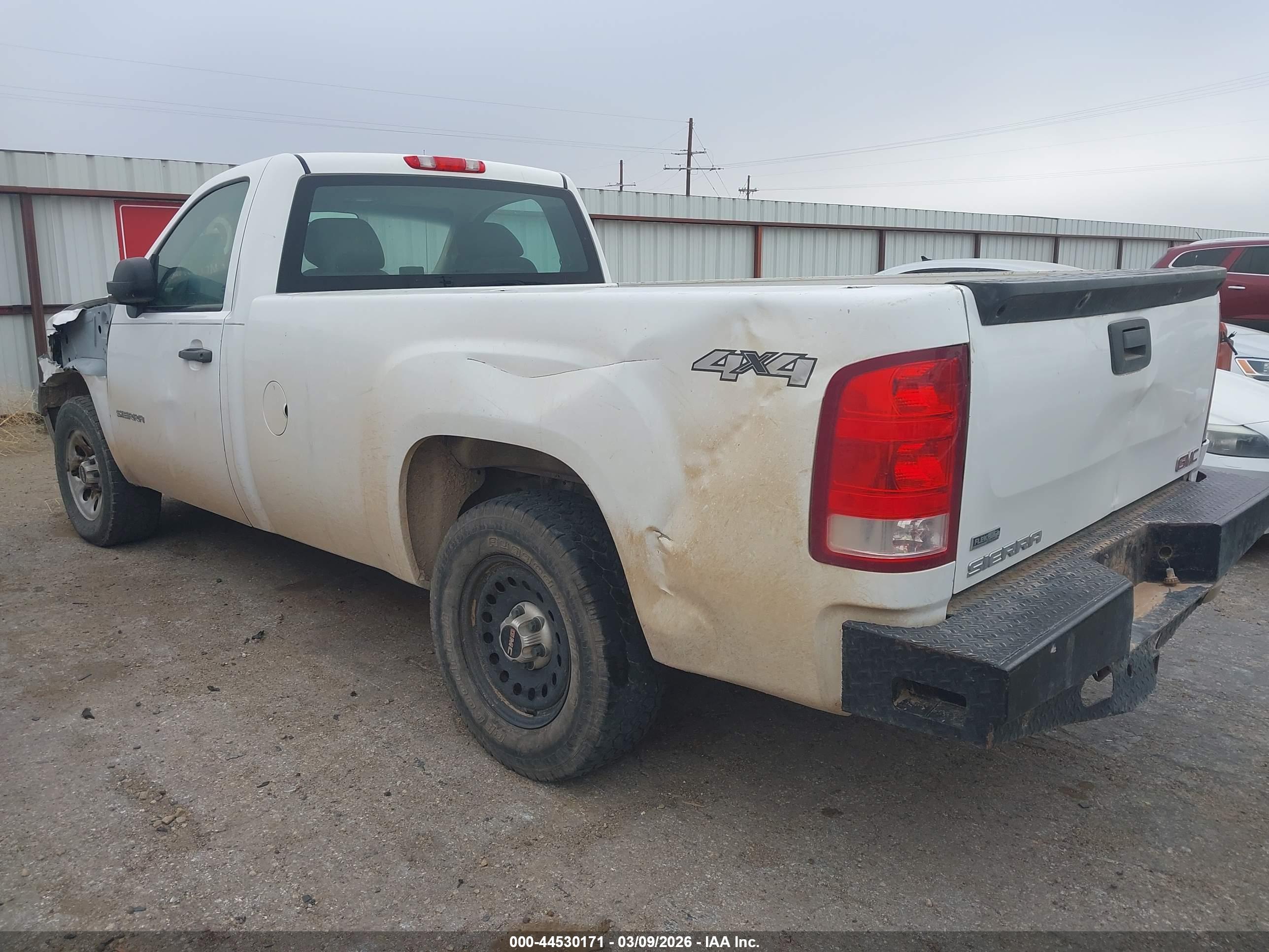GMC SIERRA image 3