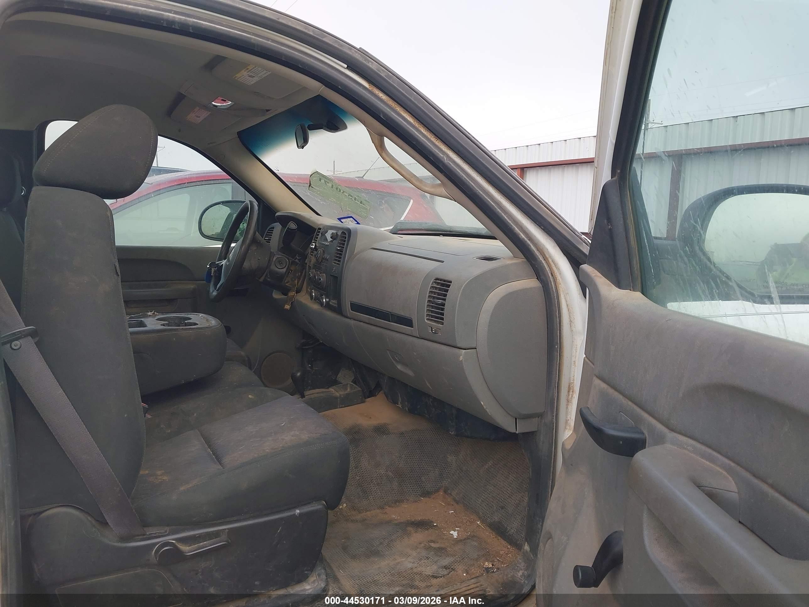 GMC SIERRA image 5