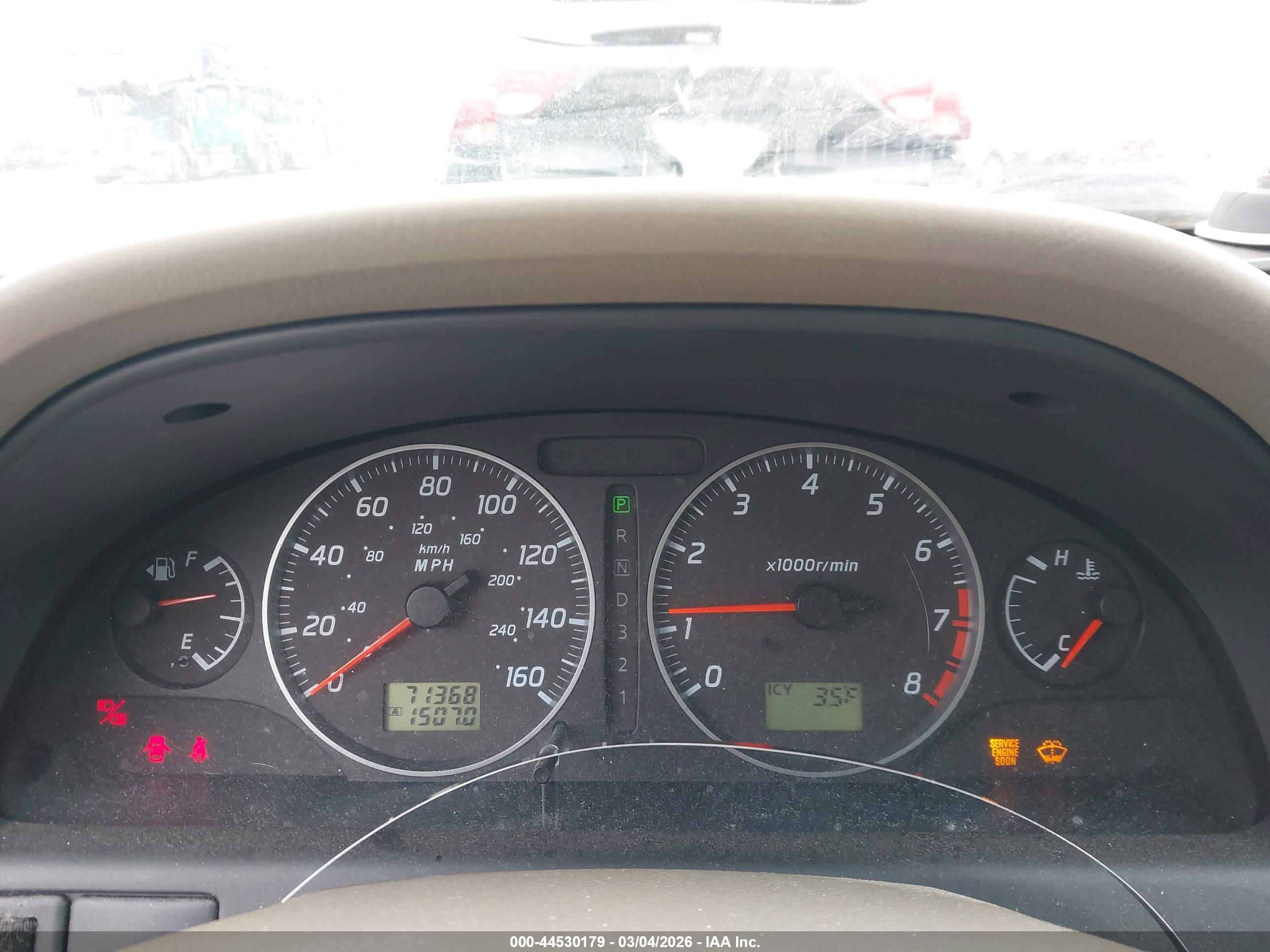 NISSAN MAXIMA image 7