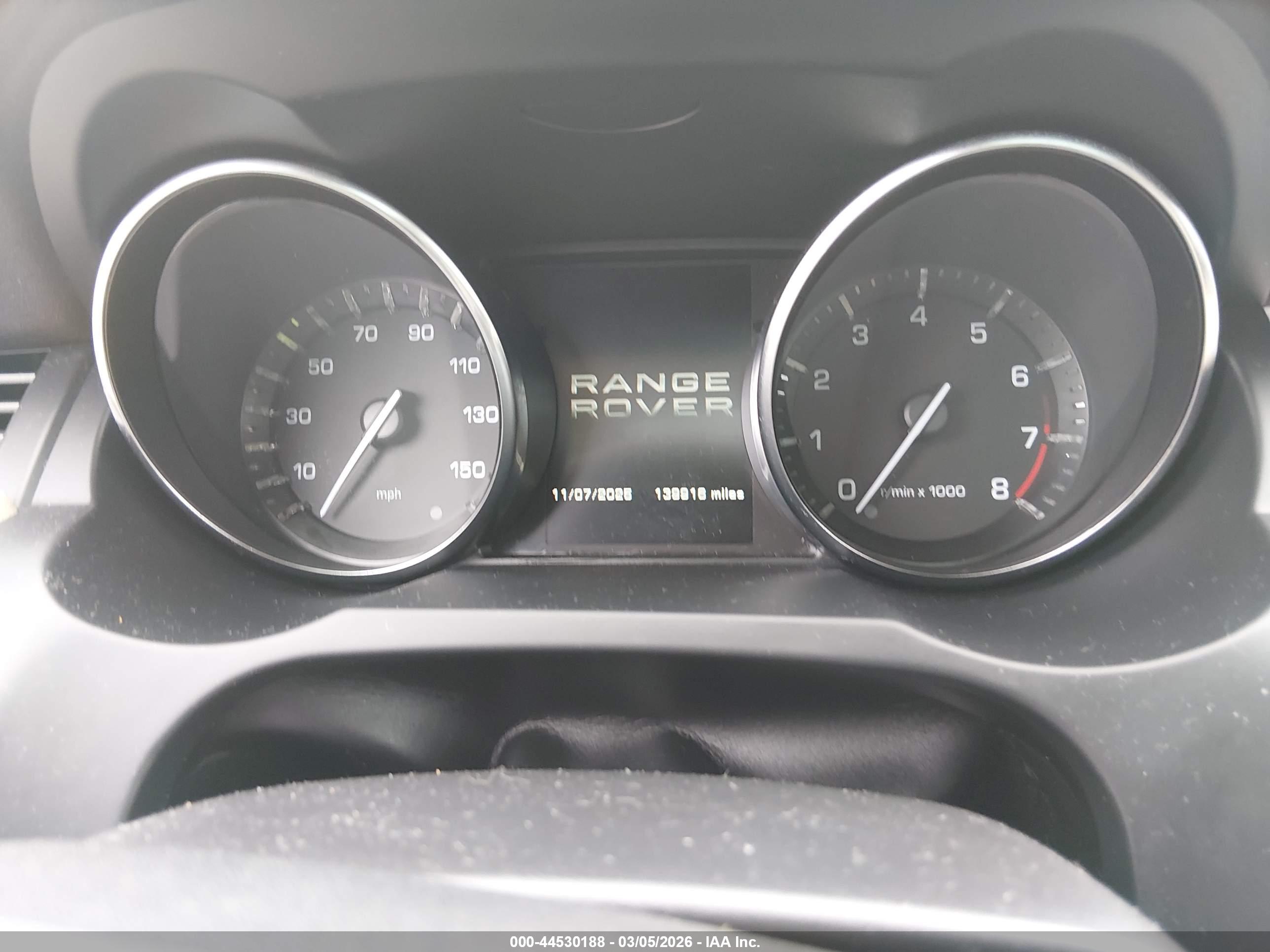 LAND ROVER image 7
