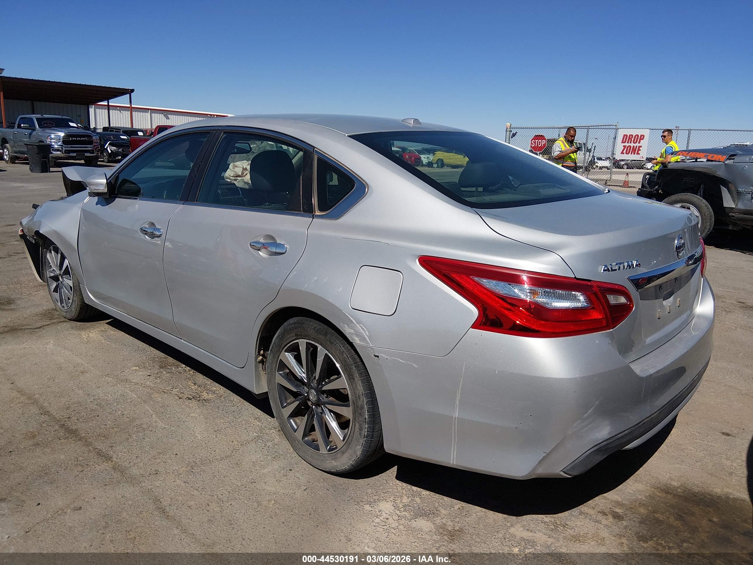 NISSAN ALTIMA image 3
