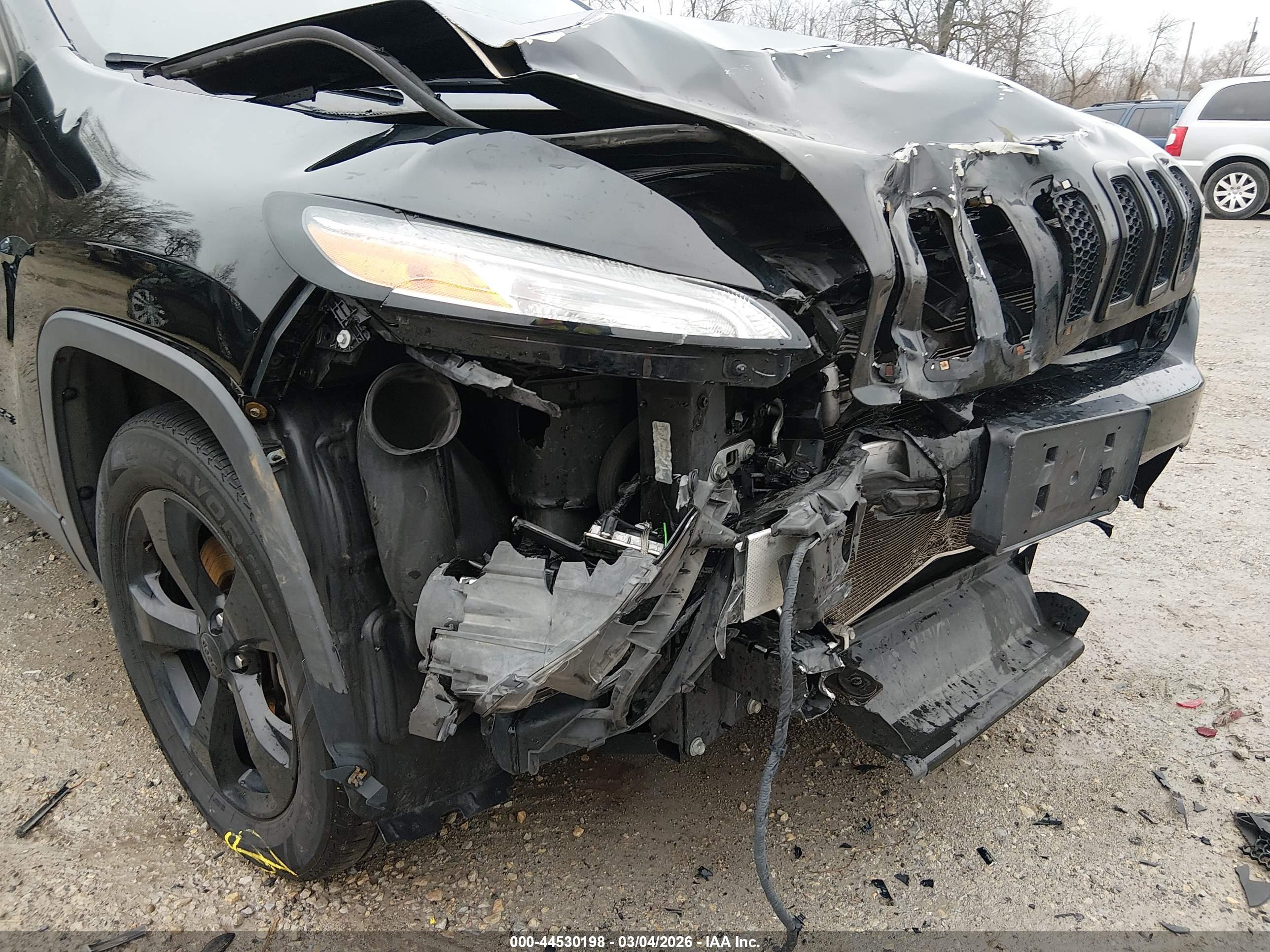 JEEP CHEROKEE image 6