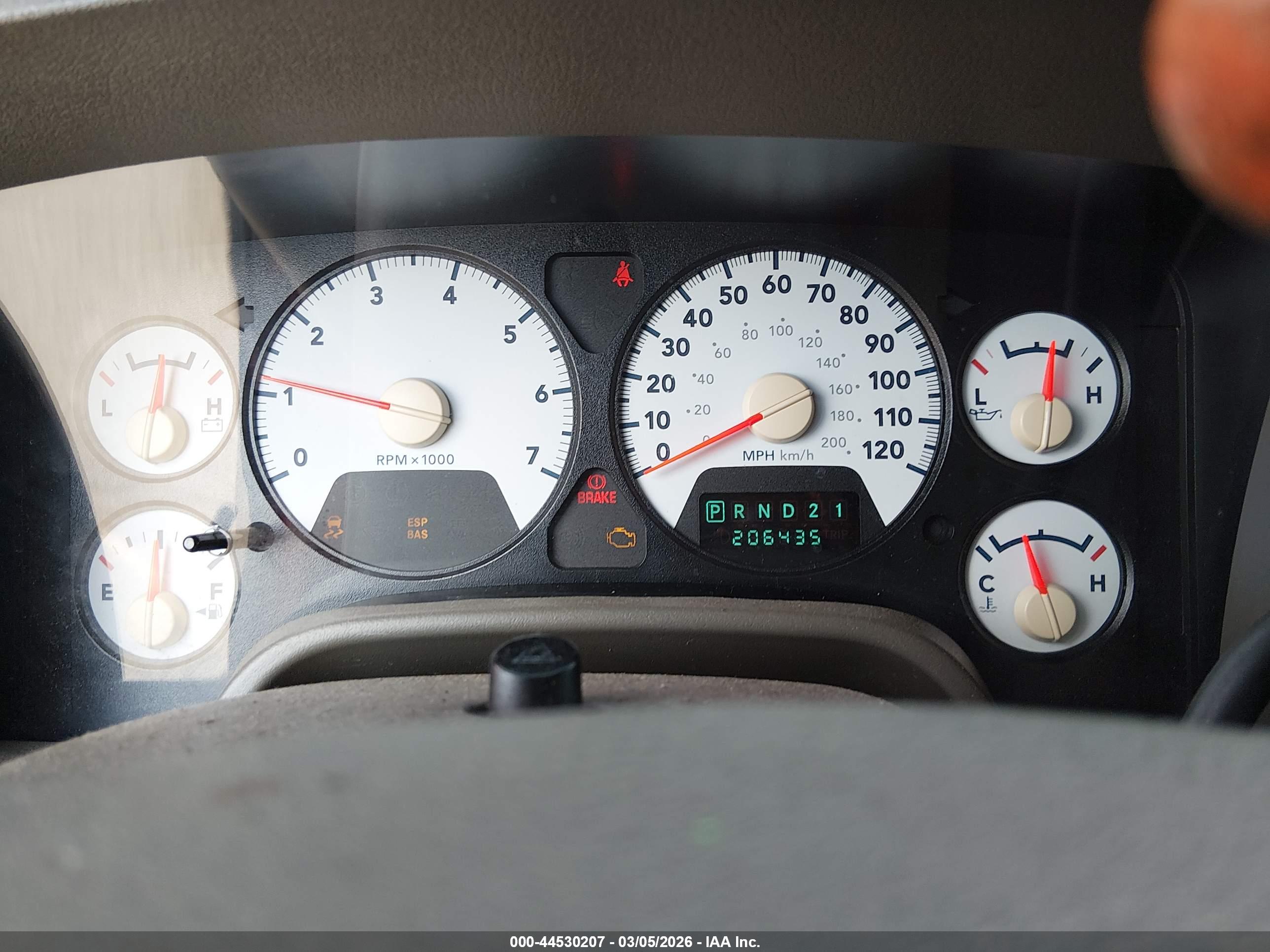 DODGE RAM image 7
