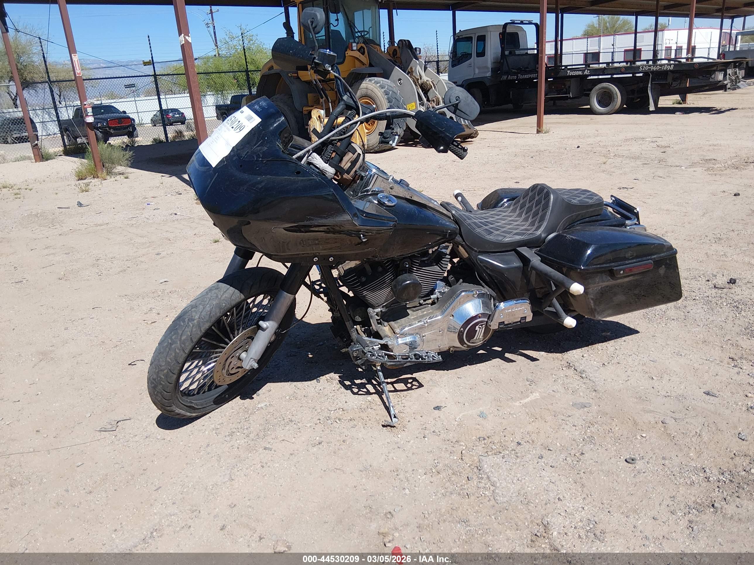 HARLEY-DAVIDSON FLHPI image 2