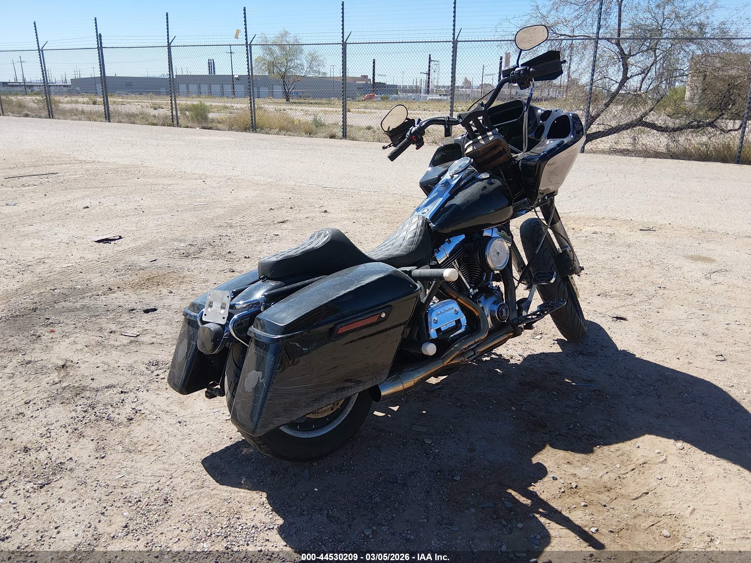 HARLEY-DAVIDSON FLHPI image 4