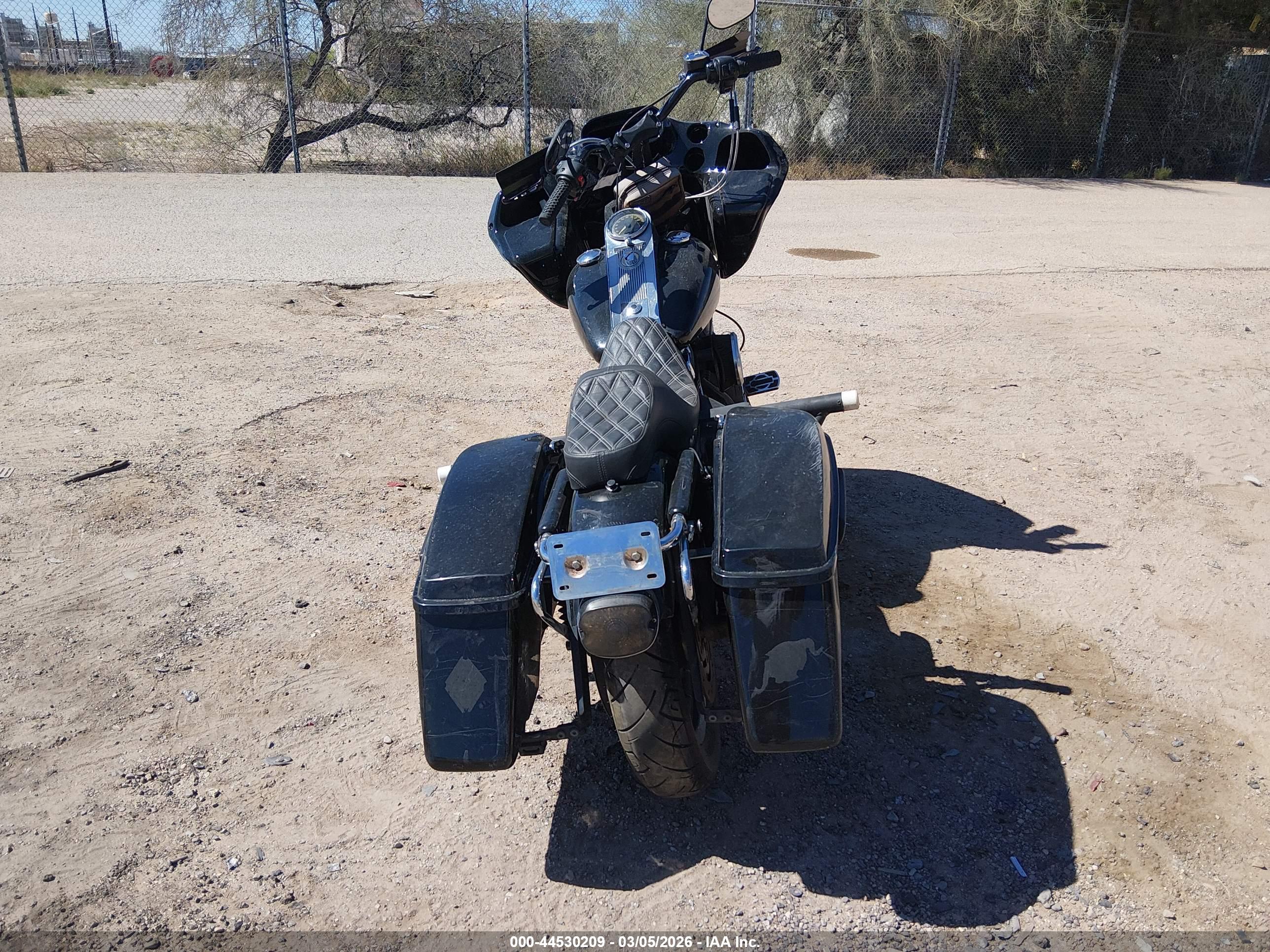 HARLEY-DAVIDSON FLHPI image 6