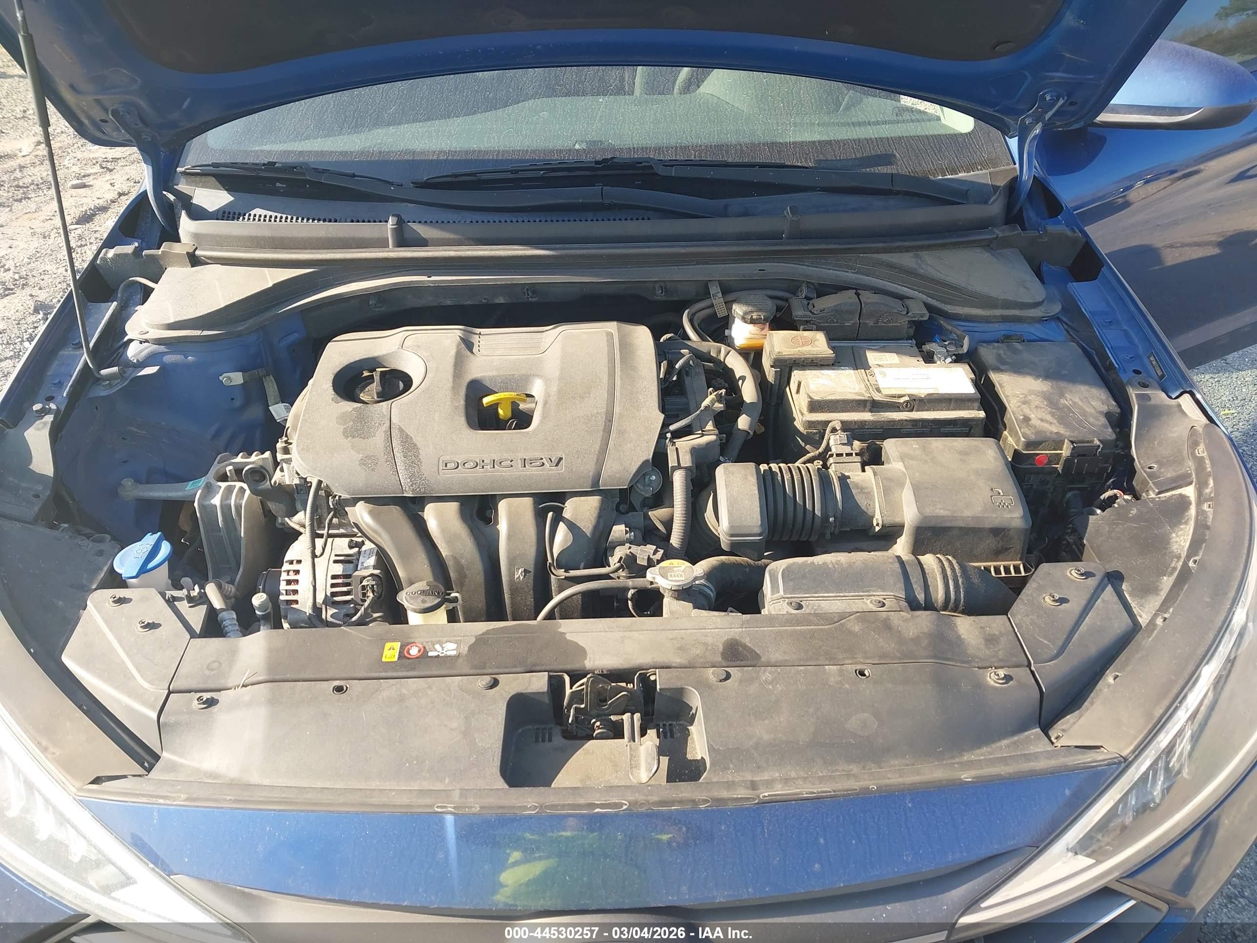 HYUNDAI ELANTRA image 10