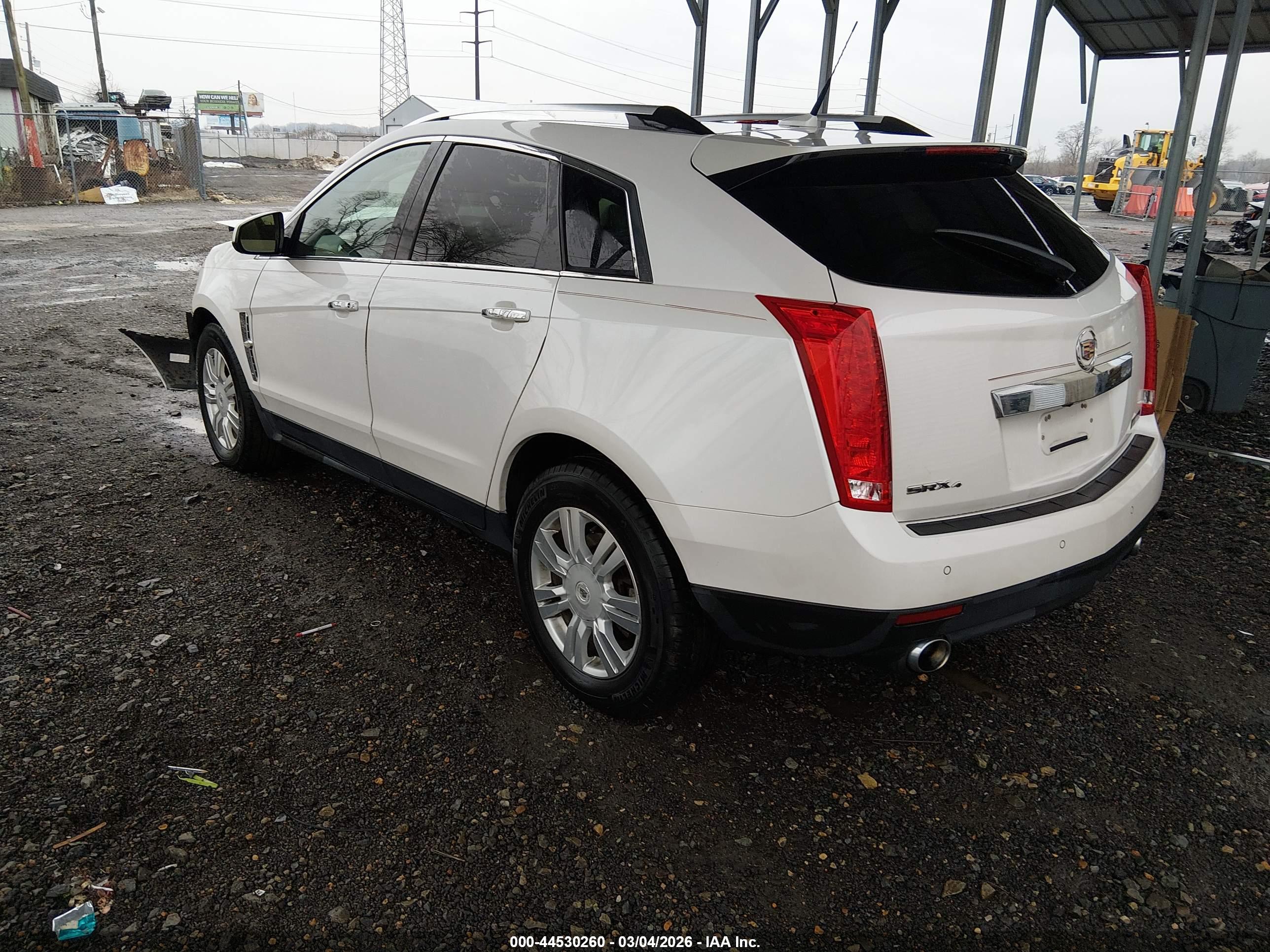 CADILLAC SRX image 3