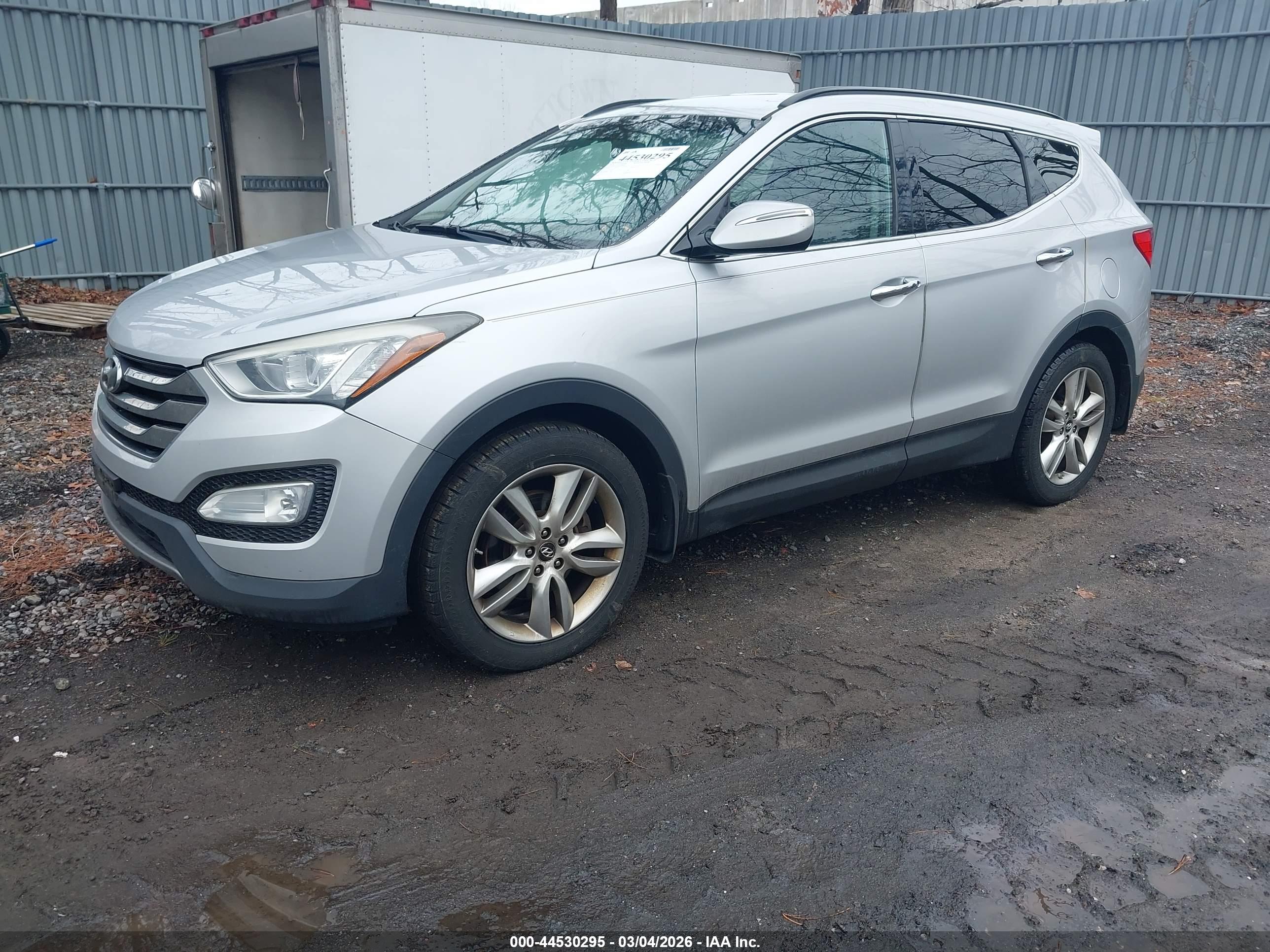 HYUNDAI SANTA image 2