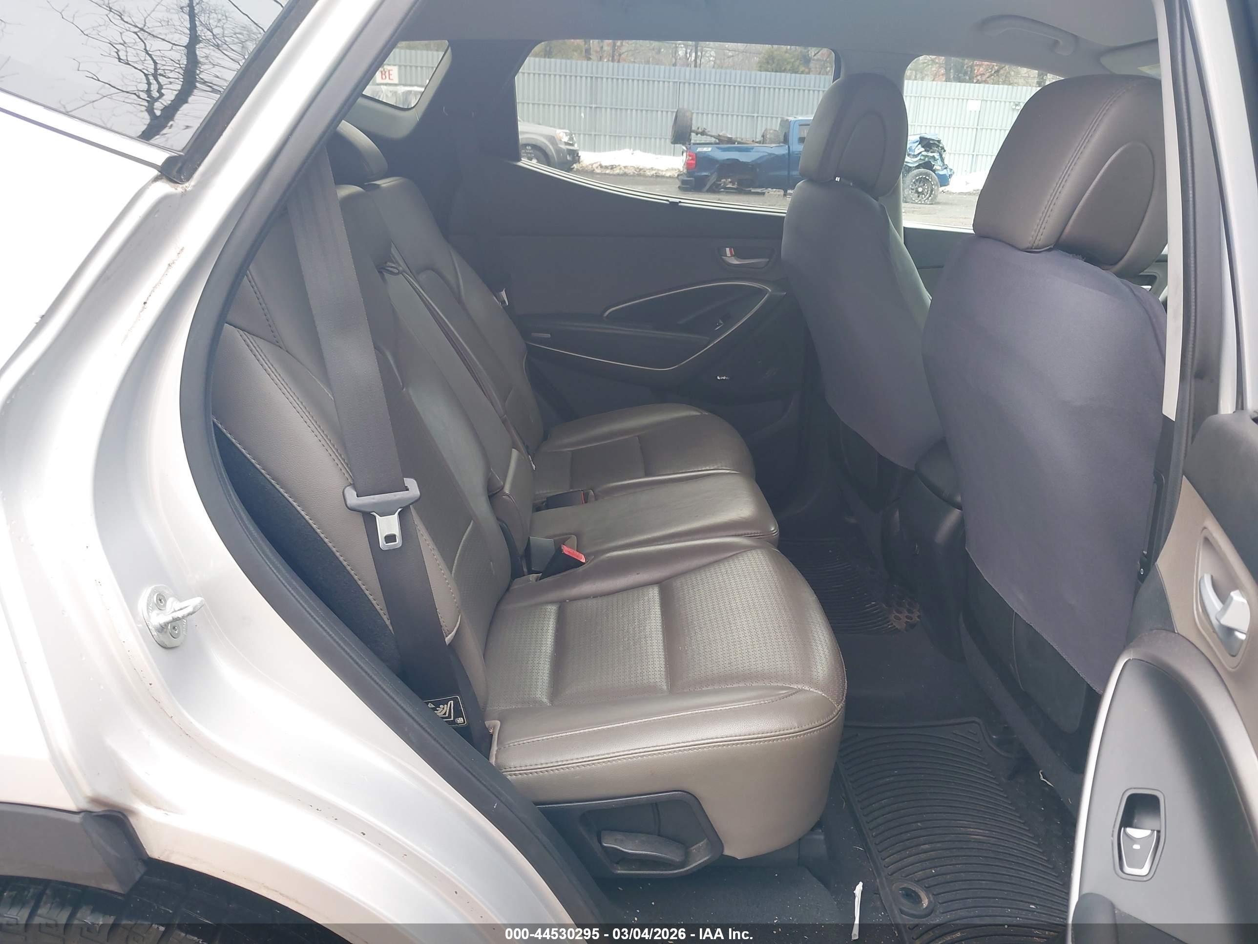 HYUNDAI SANTA image 8